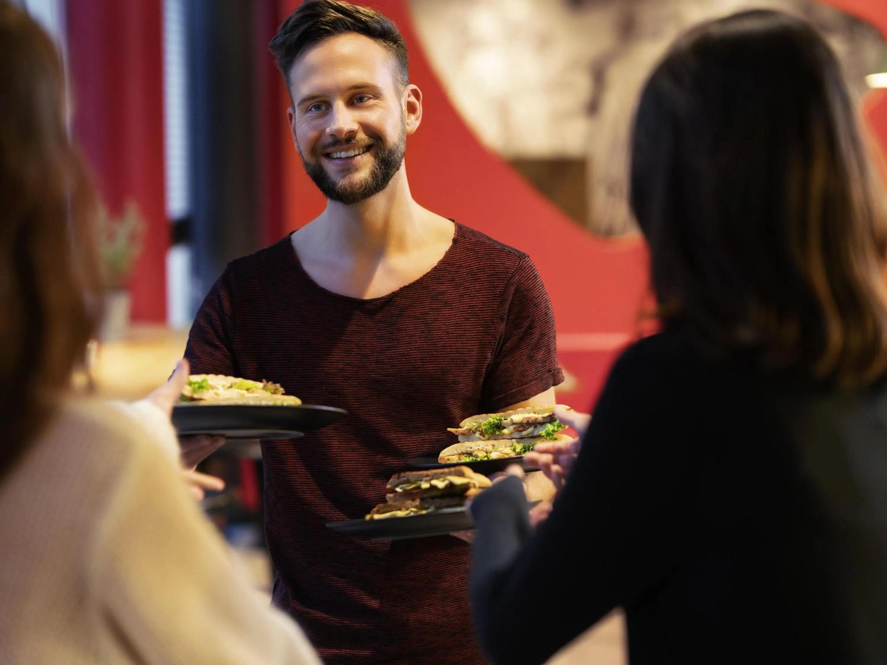 Restaurant/places to eat in ibis London Elstree Borehamwood