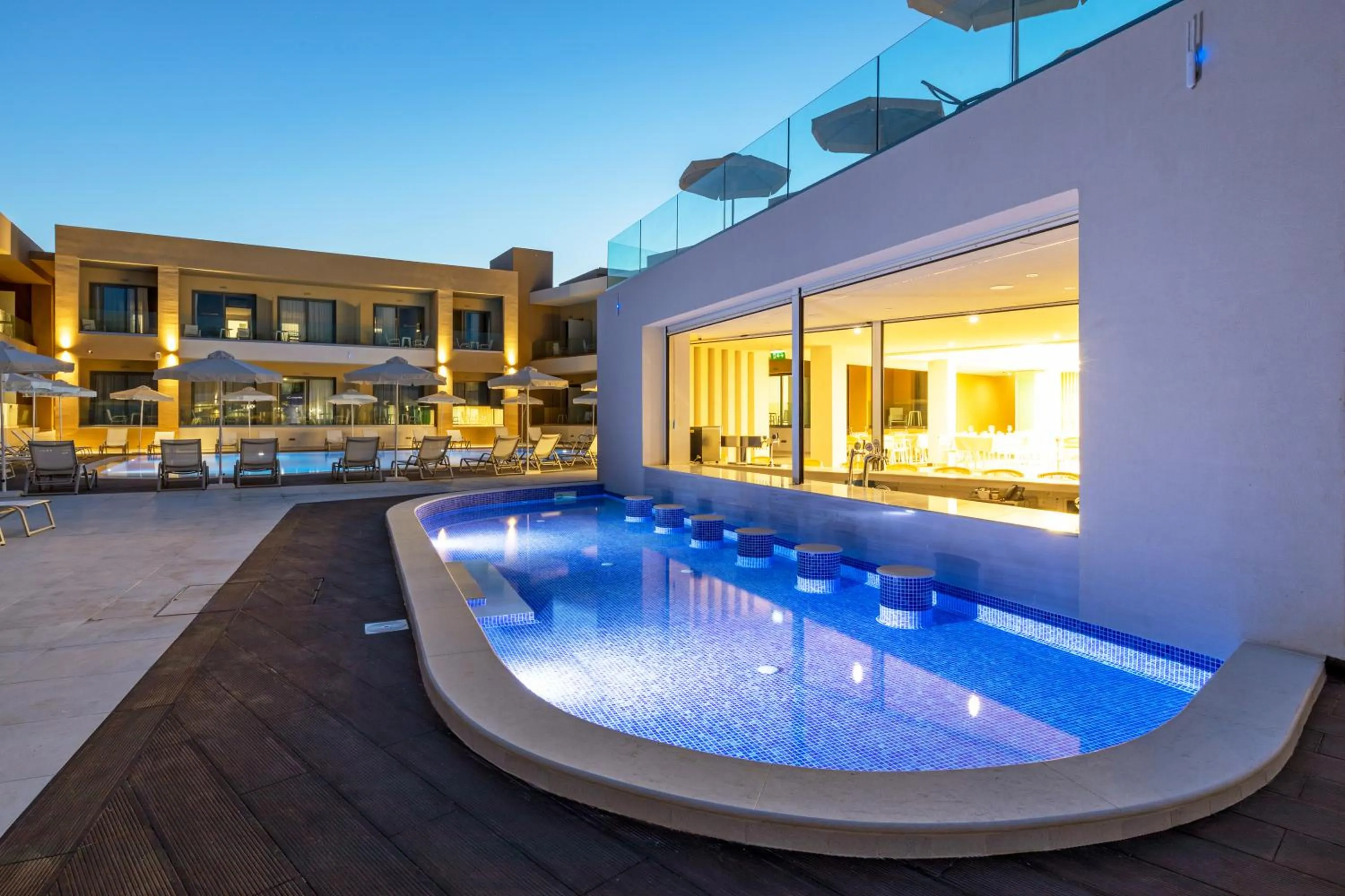 Property building in White Olive Elite Laganas