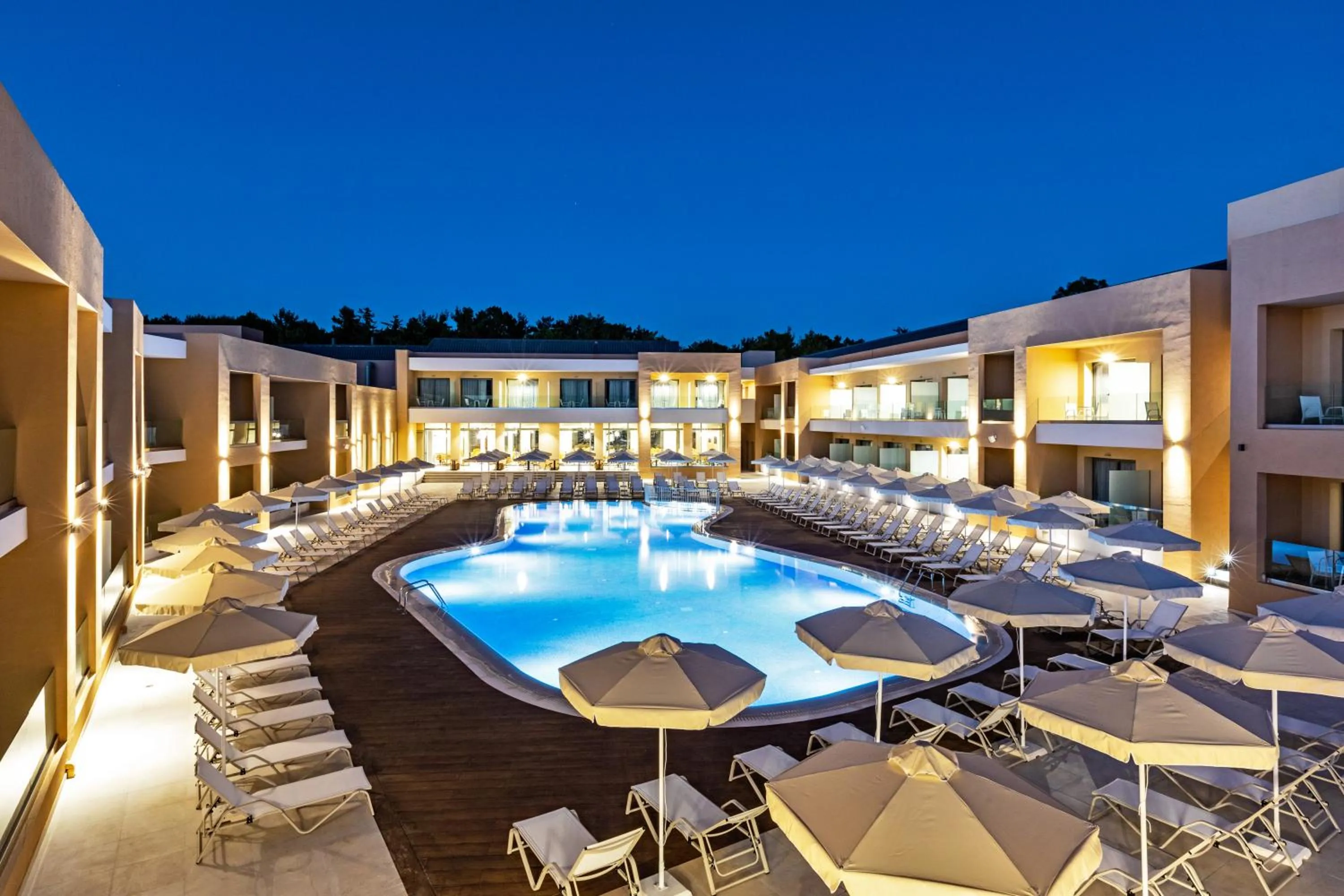 Property building in White Olive Elite Laganas