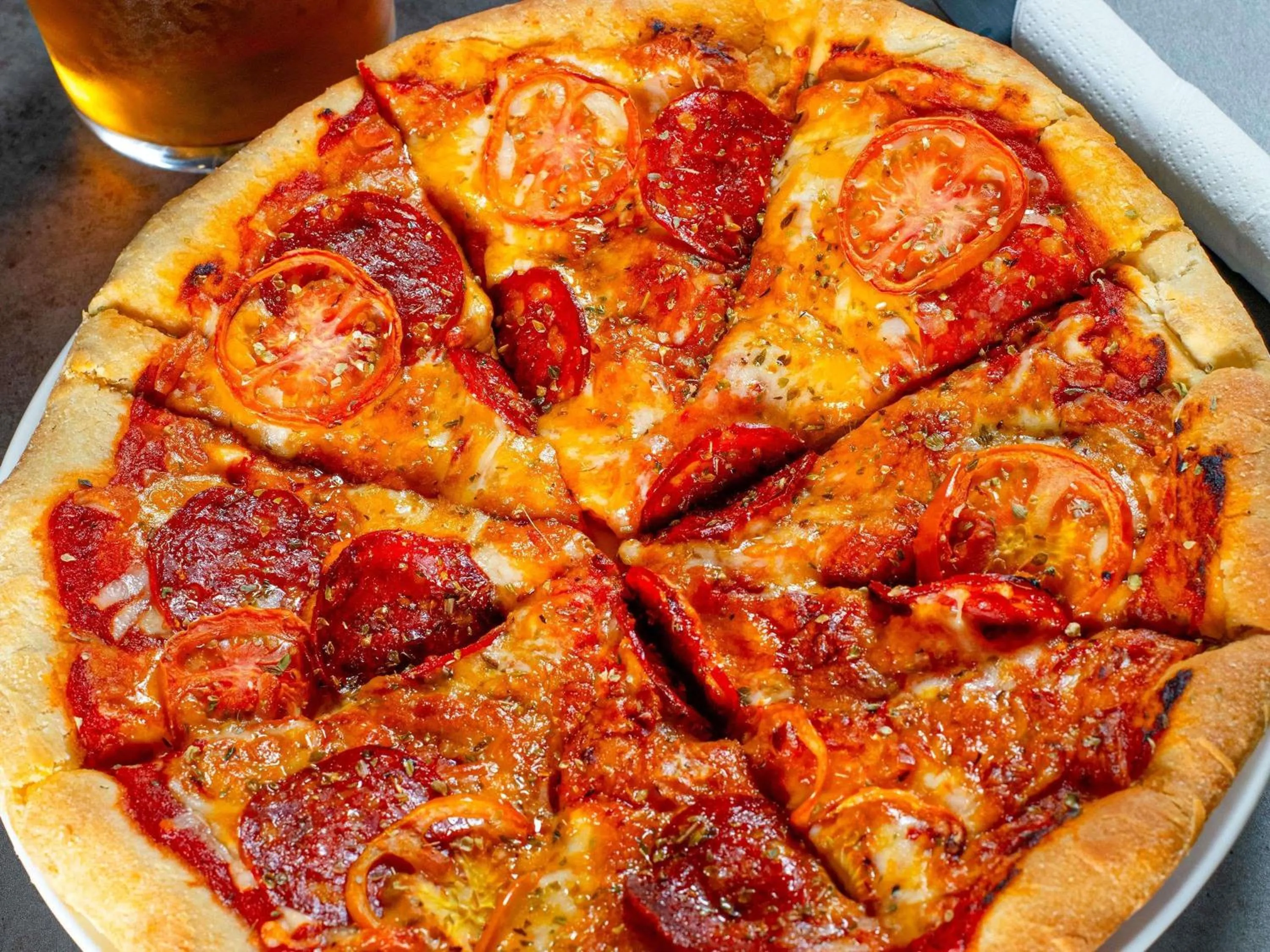 Restaurant/places to eat in ibis Styles London Gatwick Airport