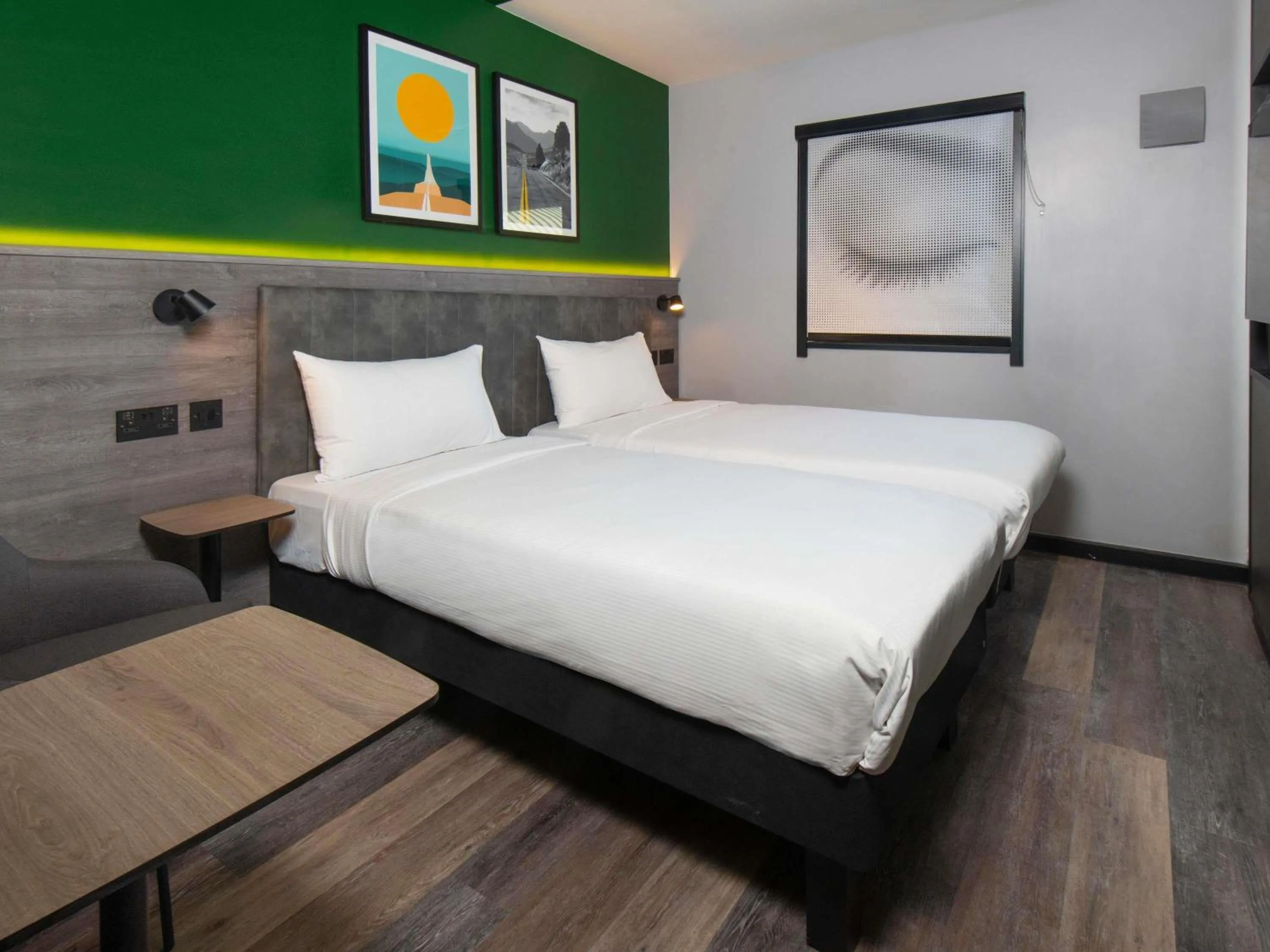 Bedroom, Bed in ibis Styles London Gatwick Airport