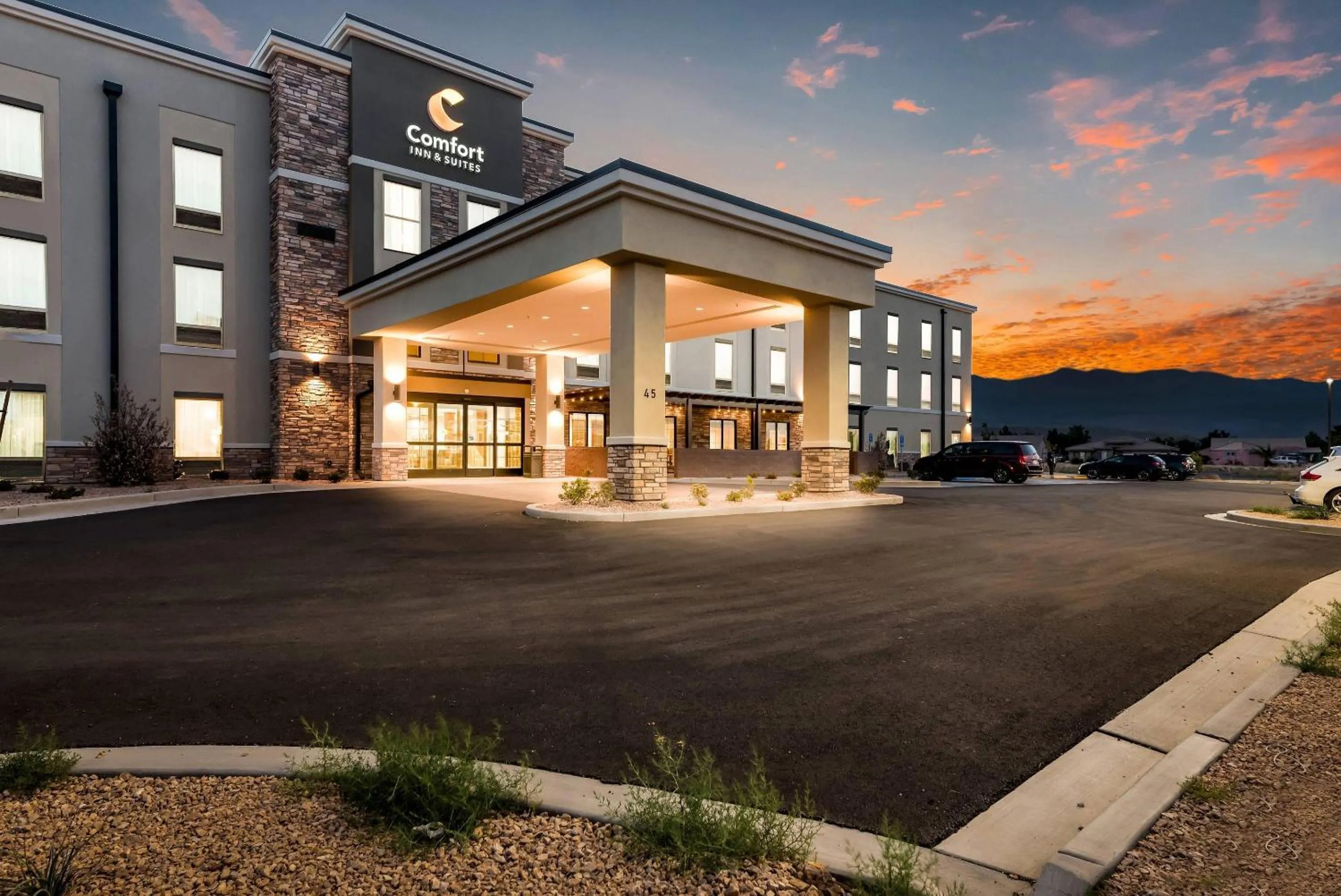 Property building in Comfort Inn & Suites Zion Park Area
