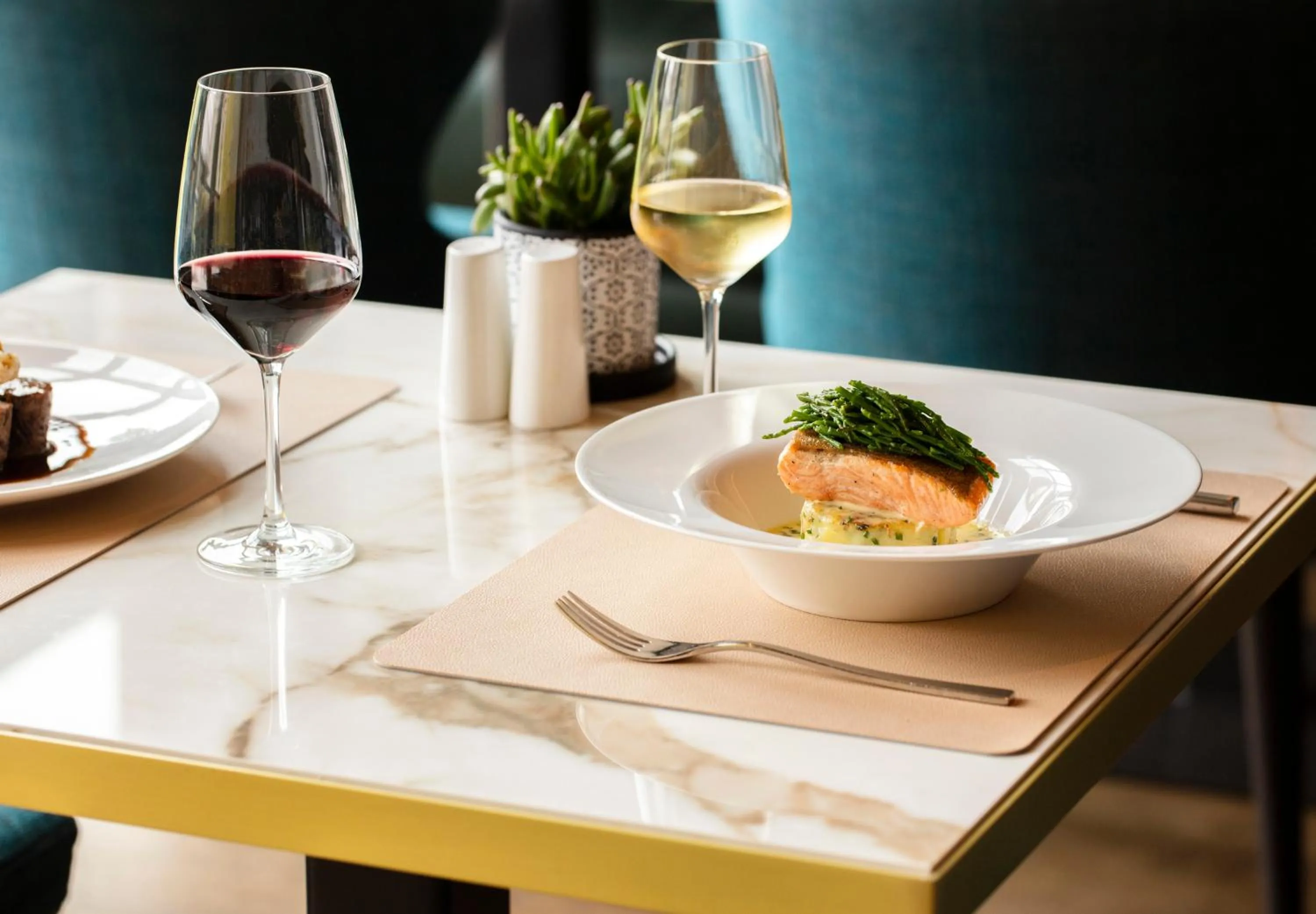 Restaurant/places to eat in SCHLOSS Roxburghe, part of Destination by Hyatt