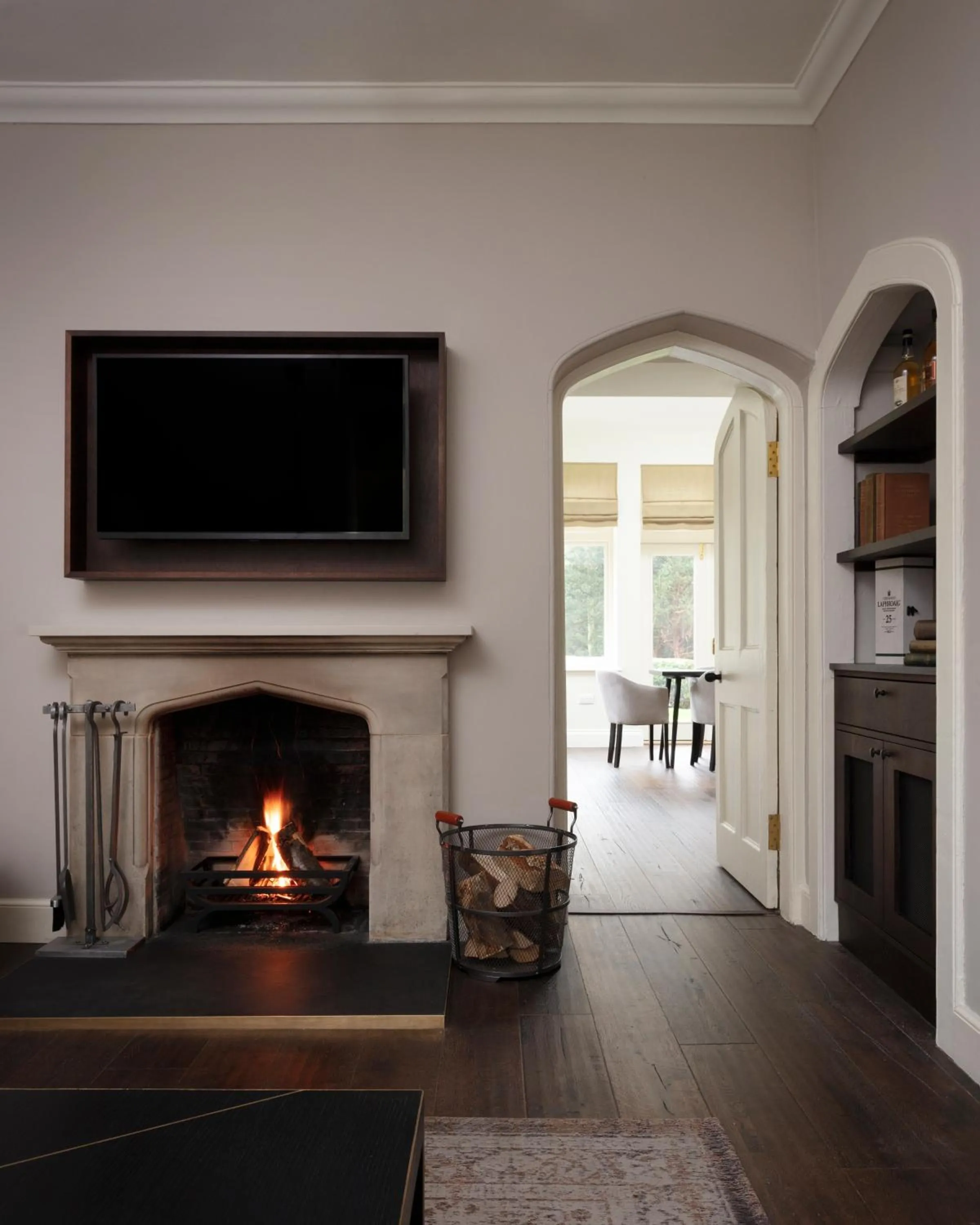 TV and multimedia in SCHLOSS Roxburghe, part of Destination by Hyatt