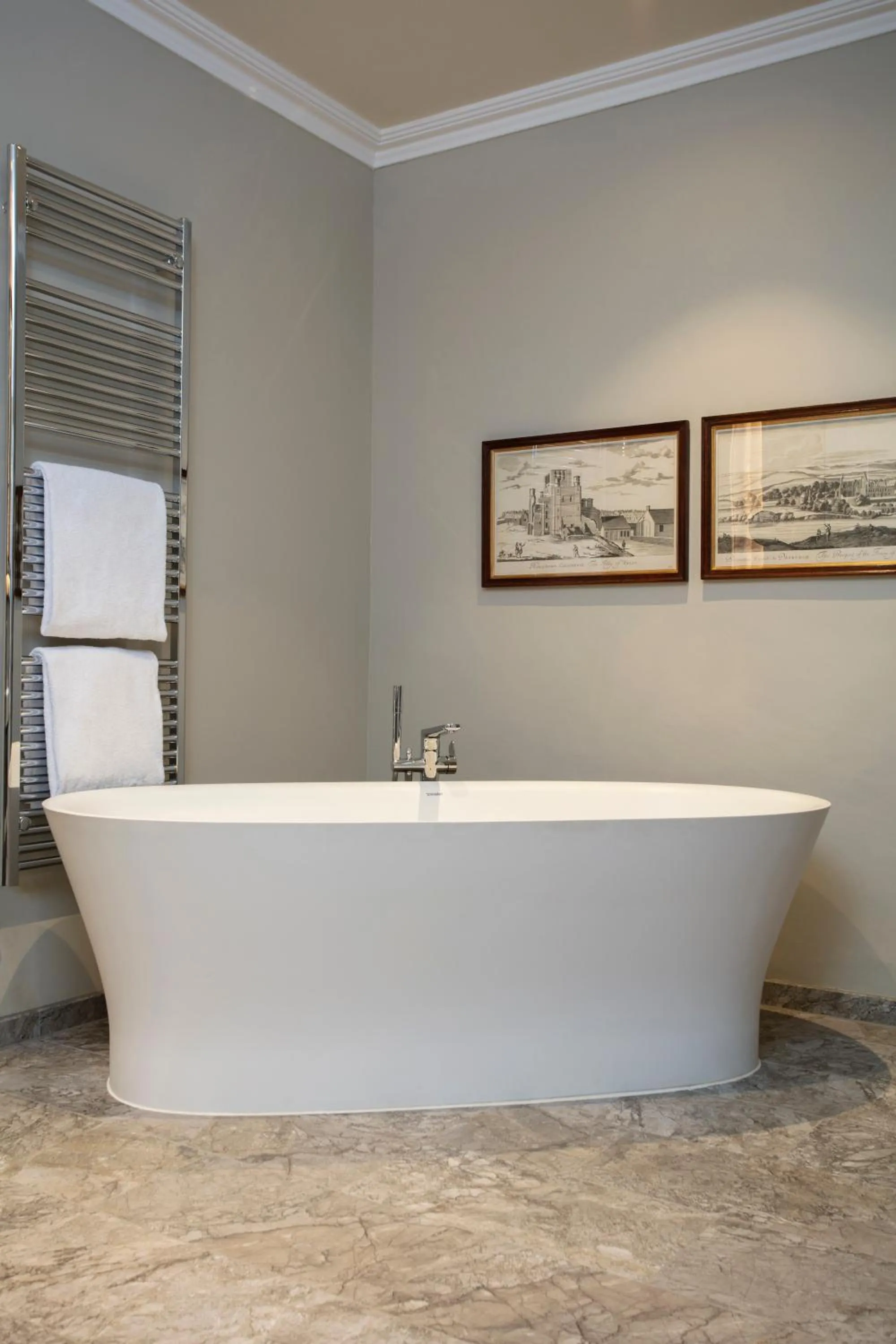 Bathroom in SCHLOSS Roxburghe, part of Destination by Hyatt