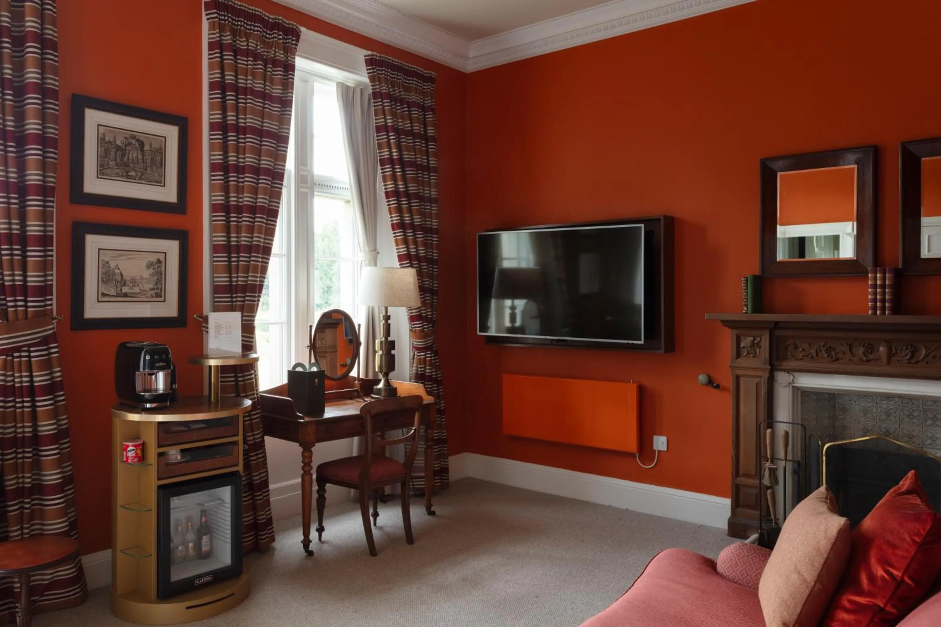 TV and multimedia in SCHLOSS Roxburghe, part of Destination by Hyatt