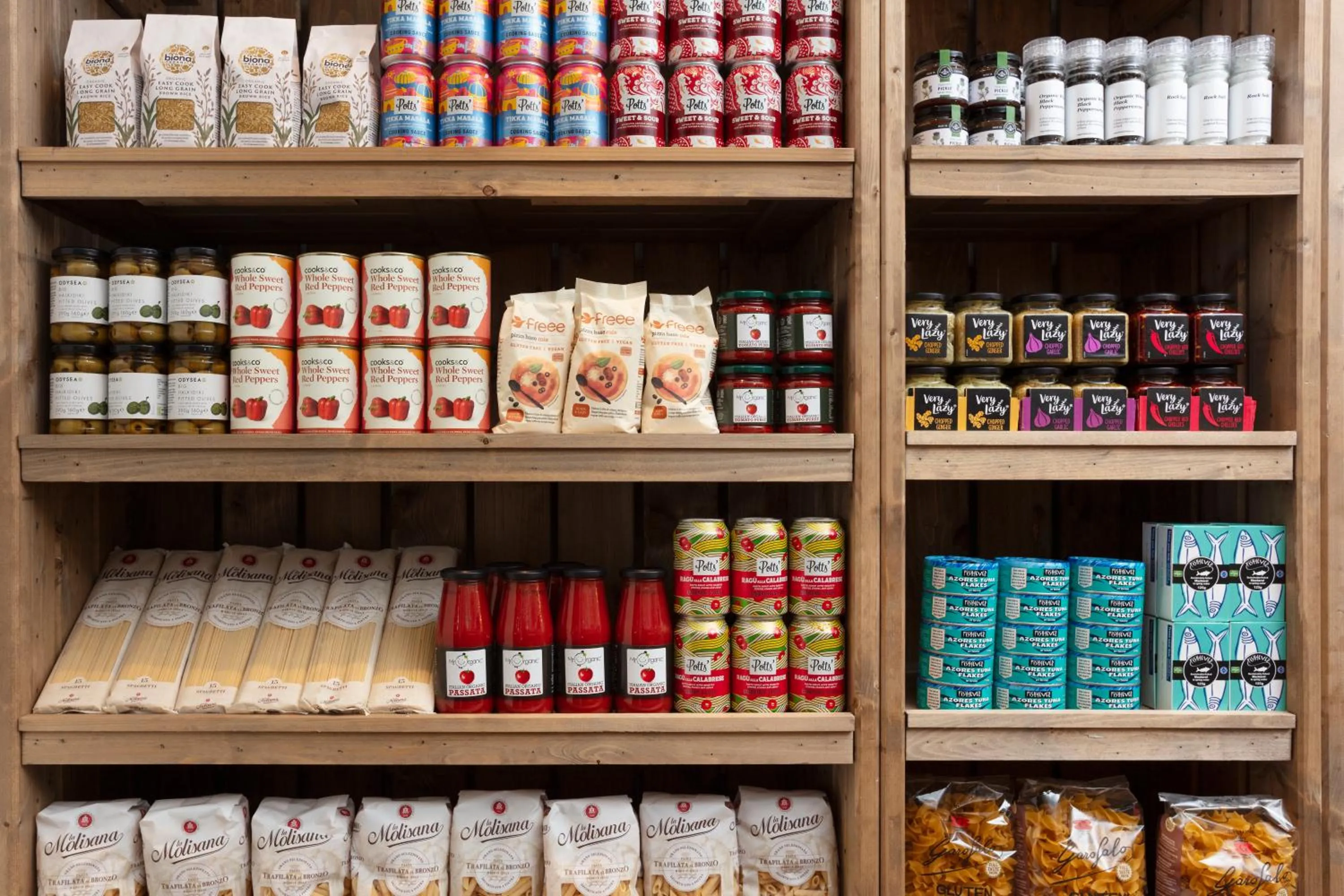 On-site shops in SCHLOSS Roxburghe, part of Destination by Hyatt