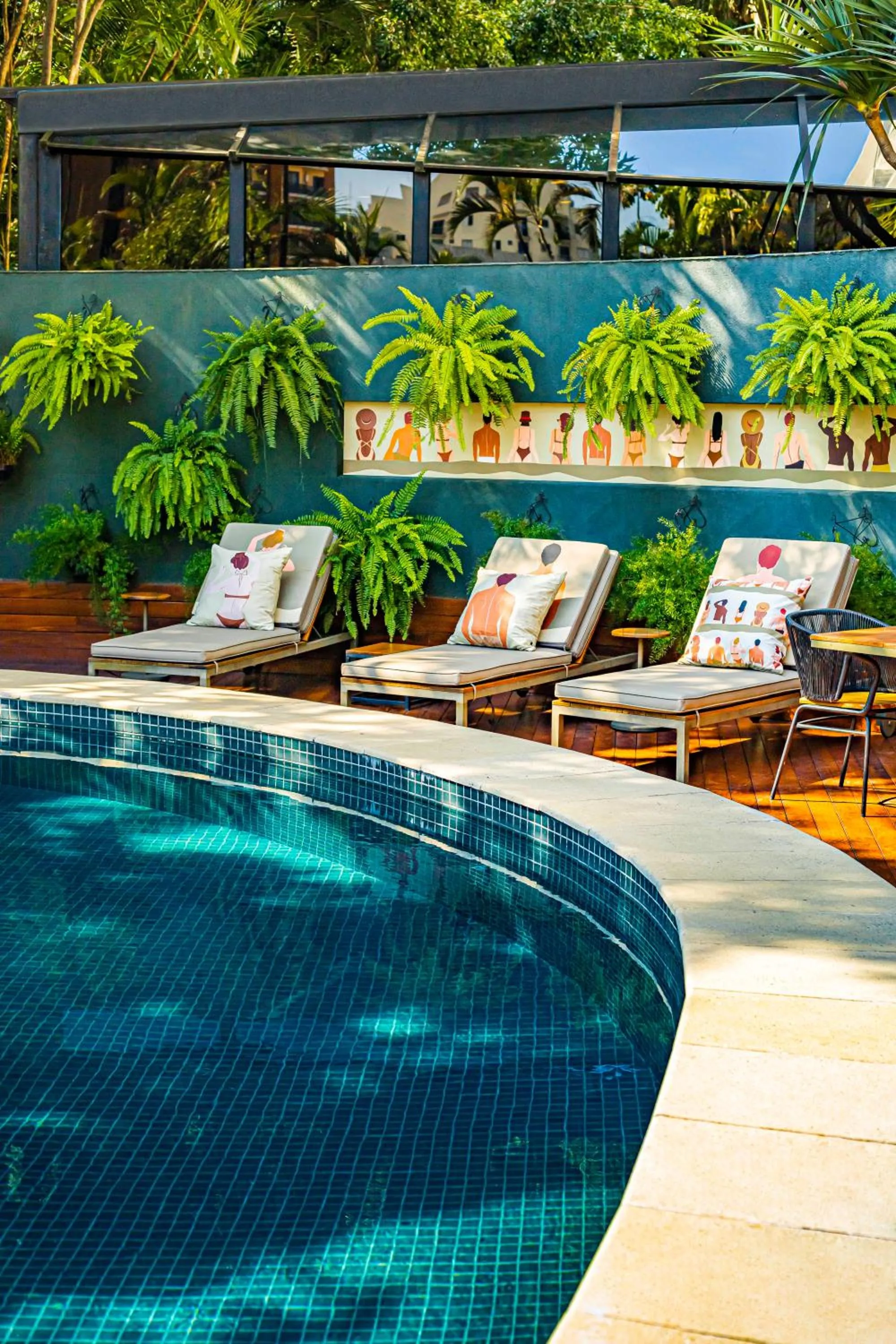 Swimming pool in Tivoli Mofarrej São Paulo