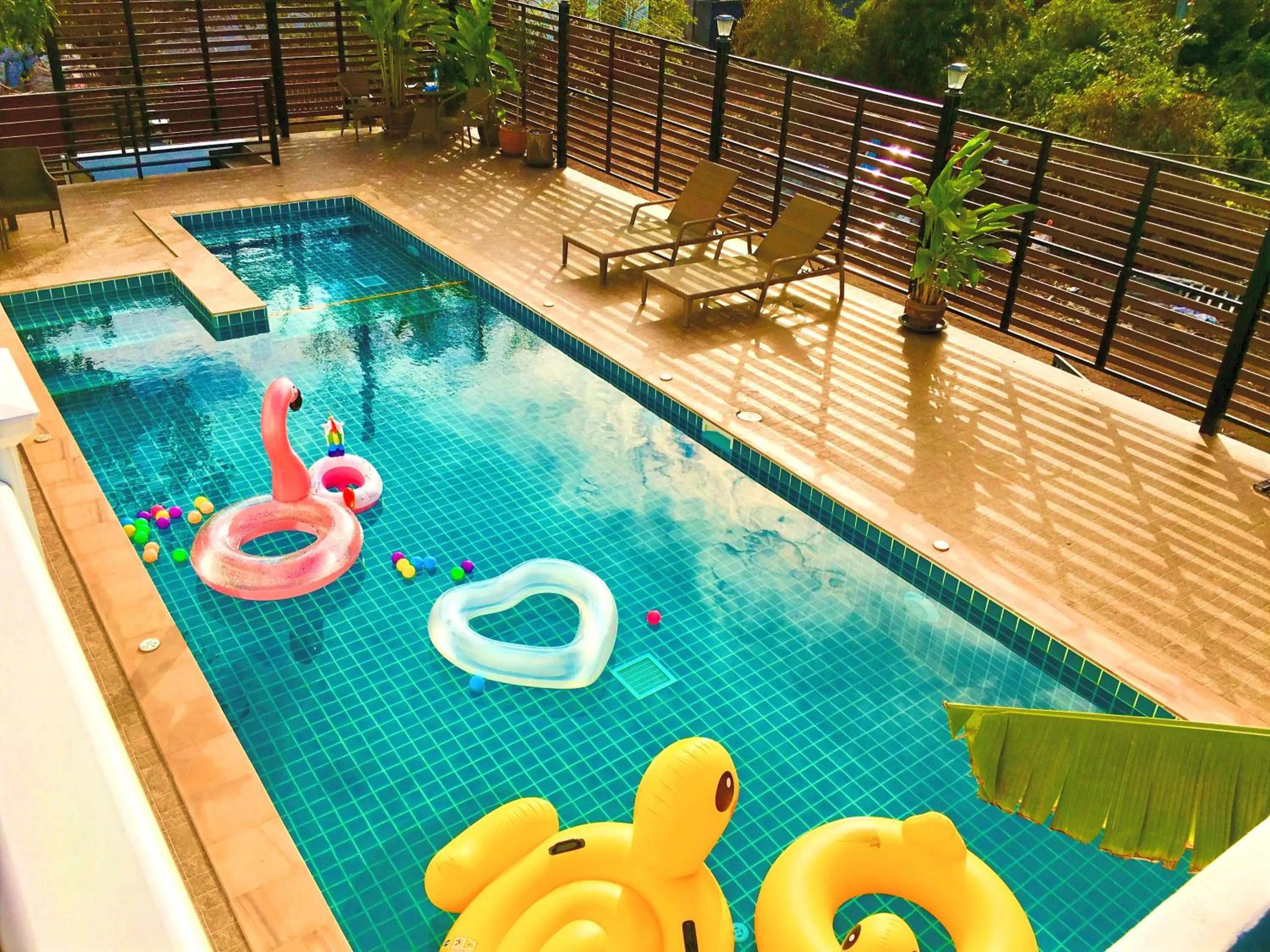 Swimming pool in Koh Larn Riviera
