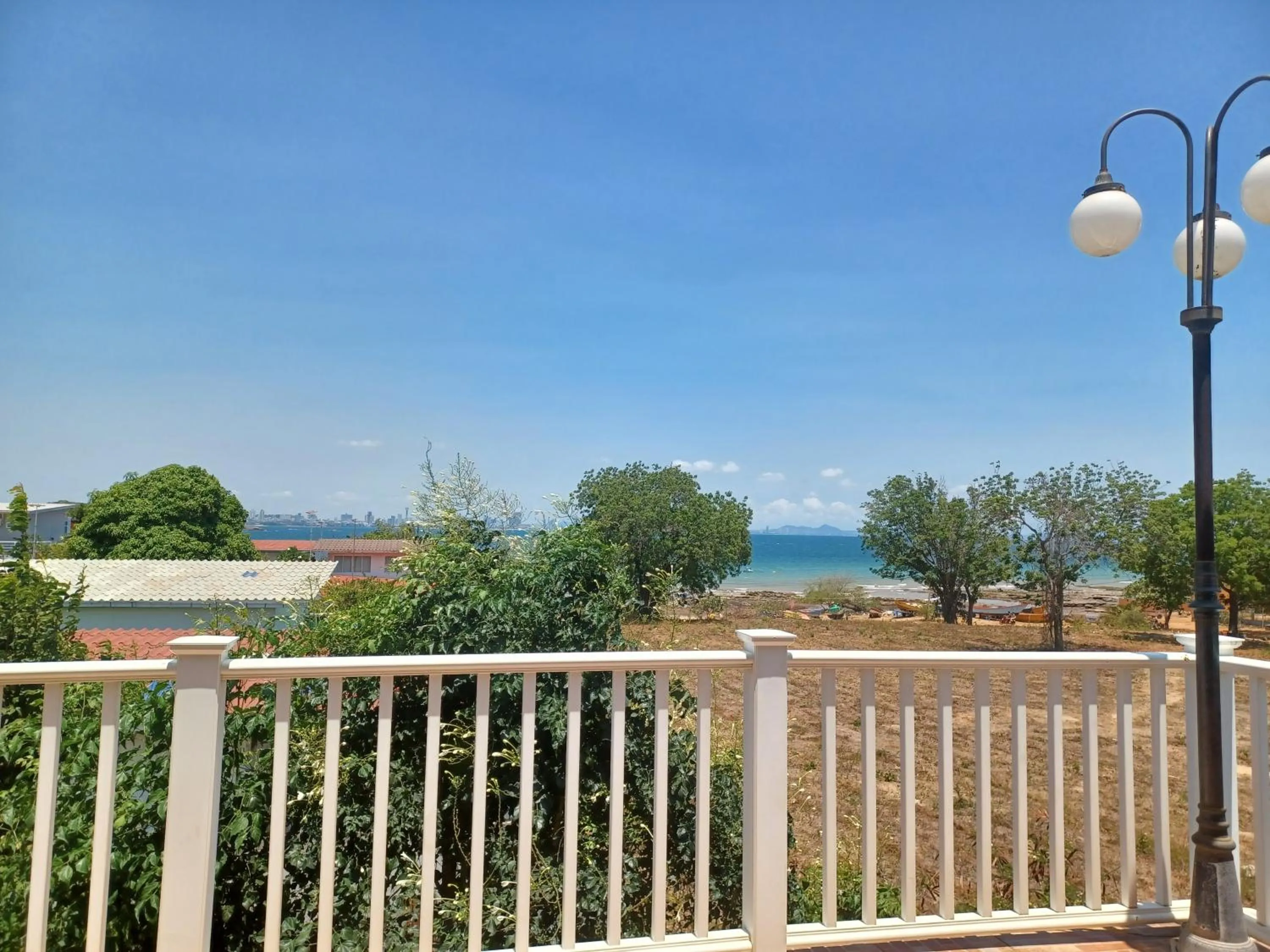 Natural landscape in Koh Larn Riviera