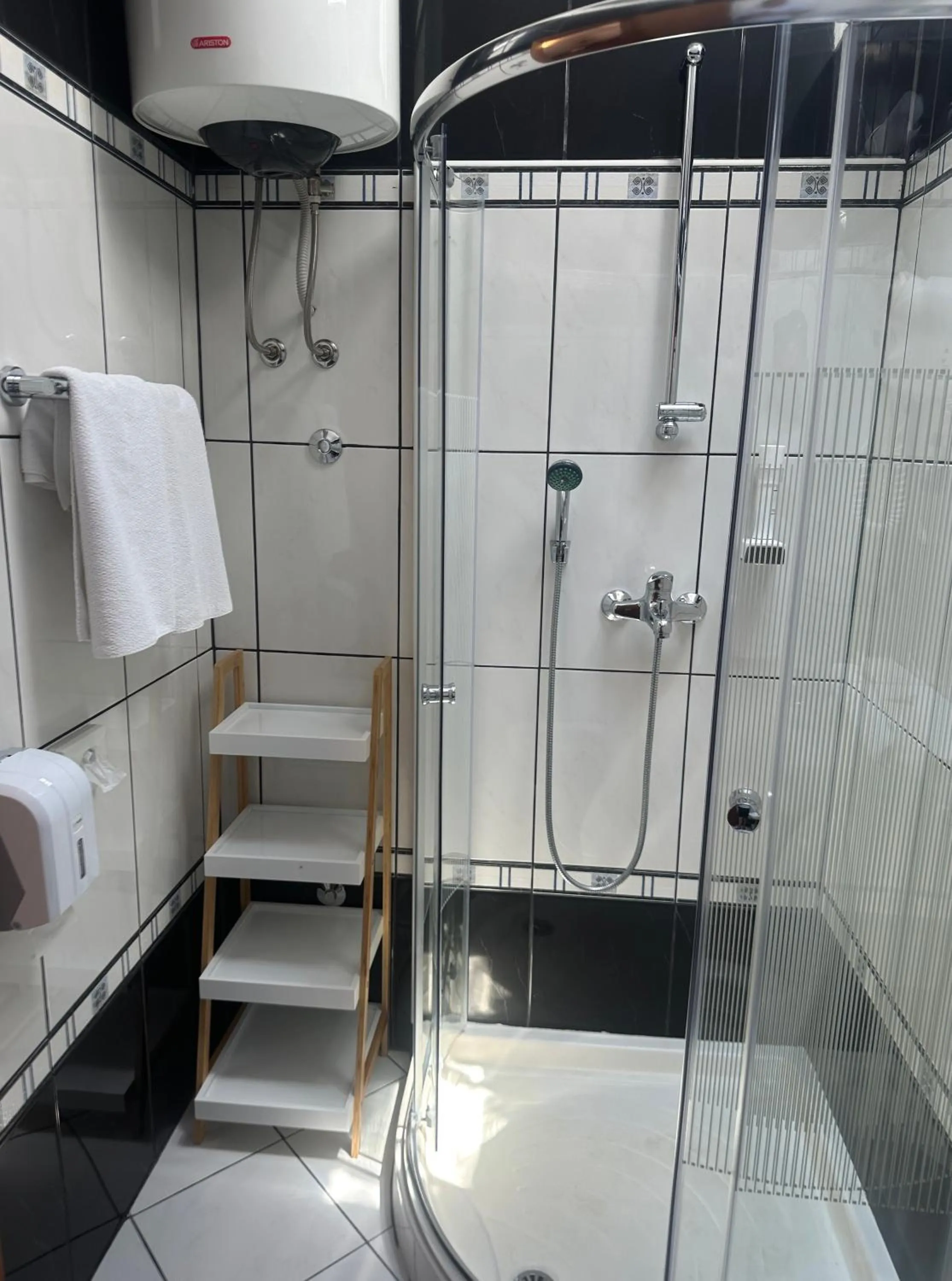 Bathroom in Villa Slika