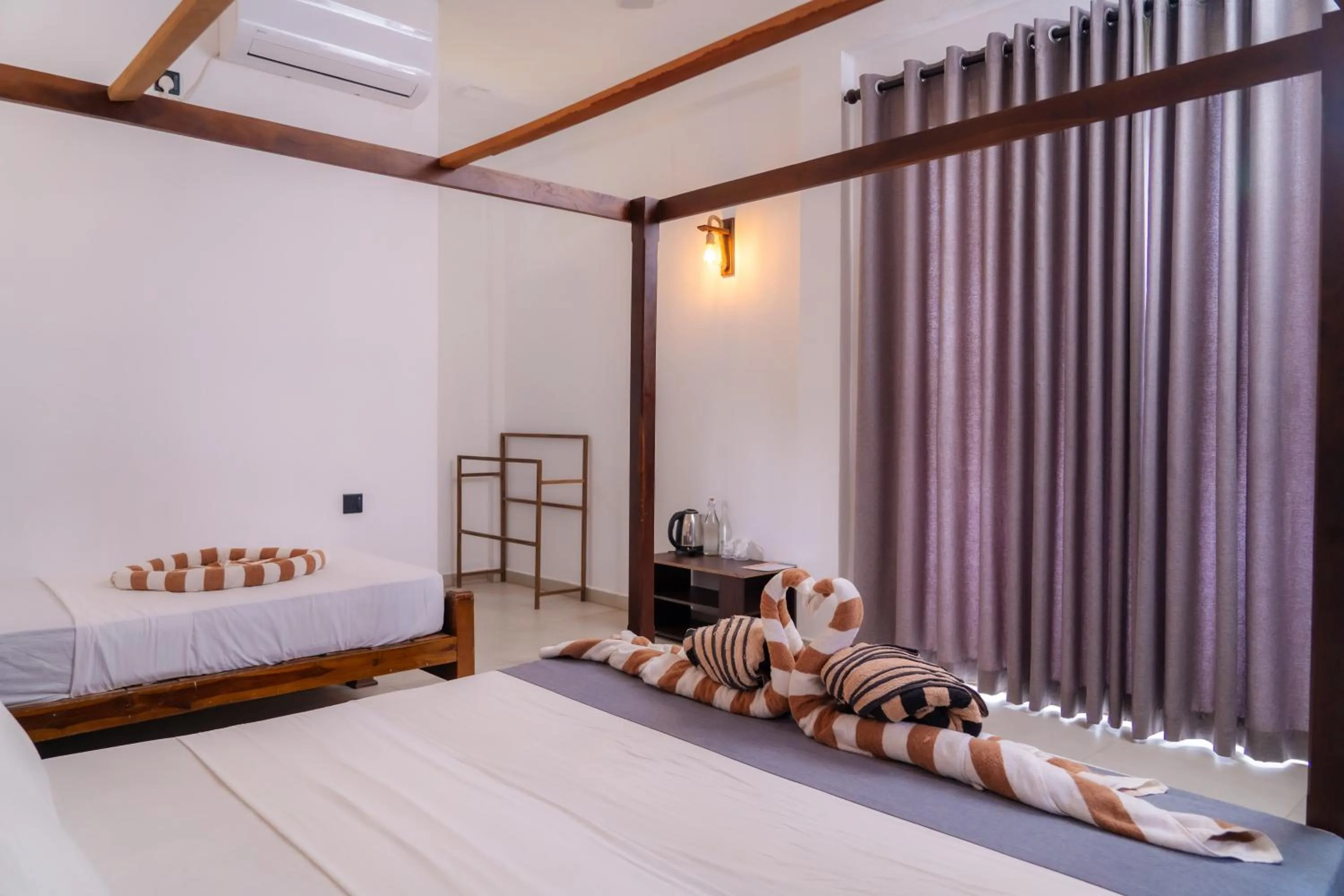 Bed in Bay Hiriketiya