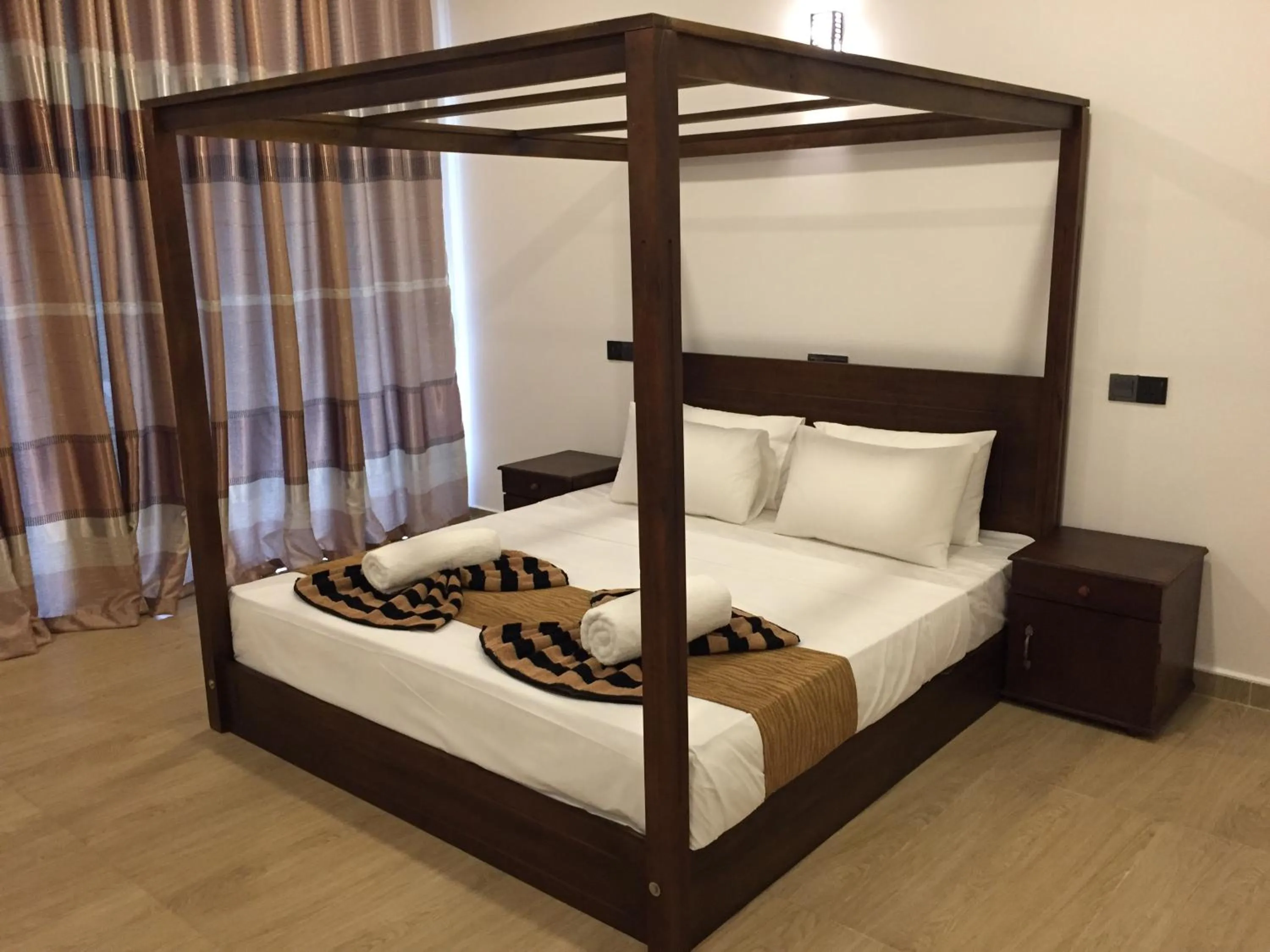 Bed in Bay Hiriketiya