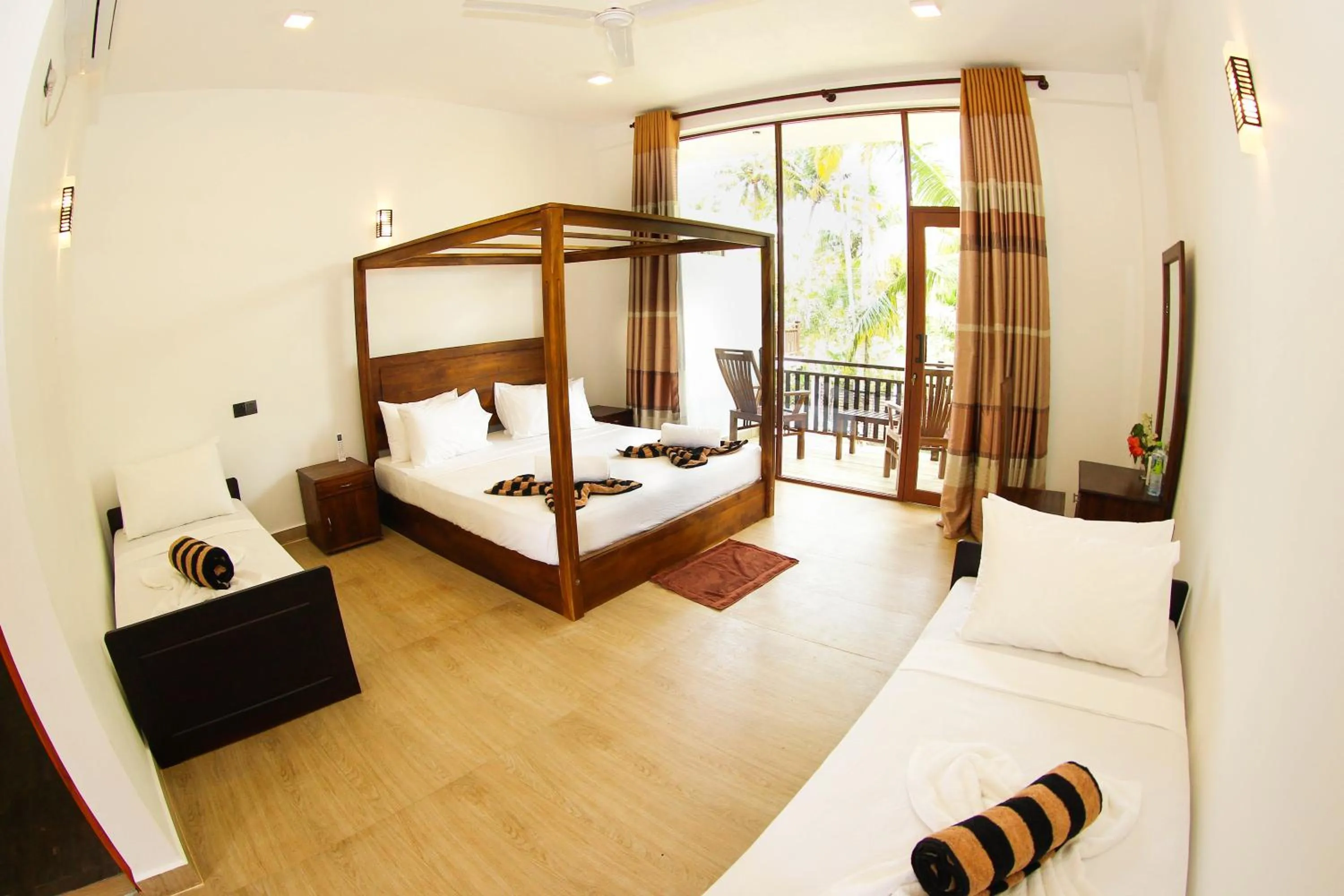 Bed in Bay Hiriketiya