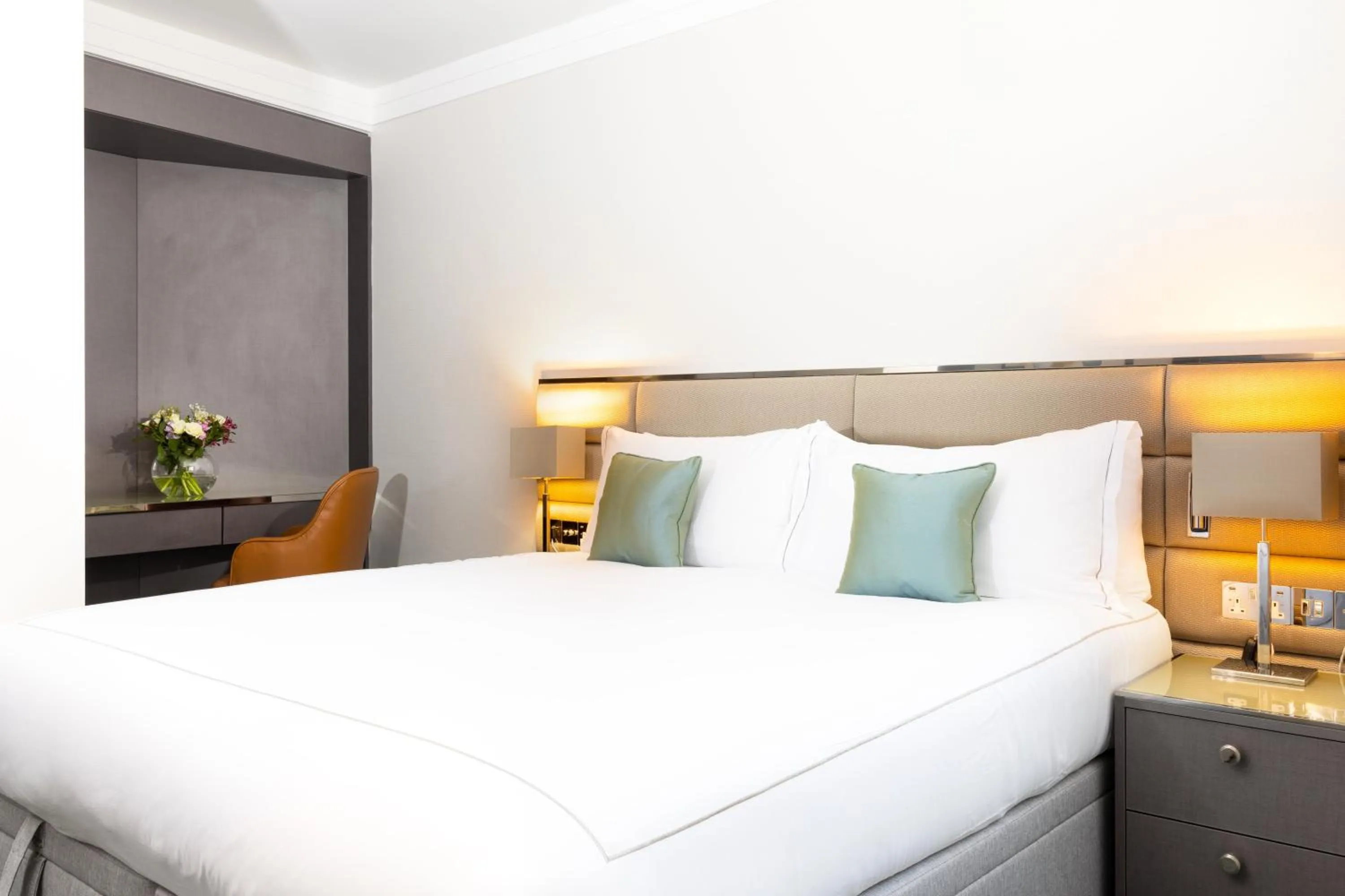 Bedroom, Bed in 15 Basil Street Knightsbridge, Luxury Serviced Apartments