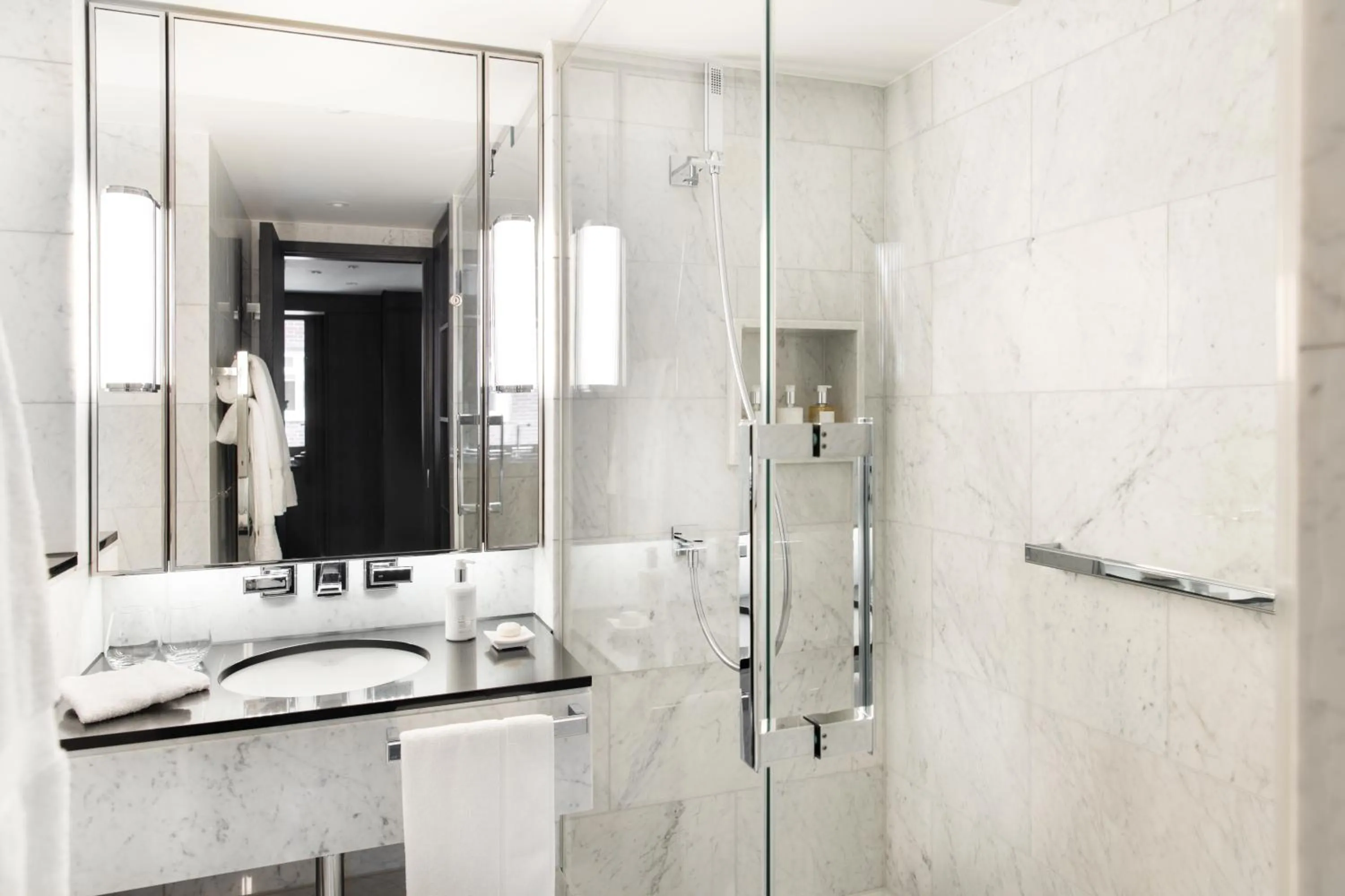 Bathroom in 15 Basil Street Knightsbridge, Luxury Serviced Apartments