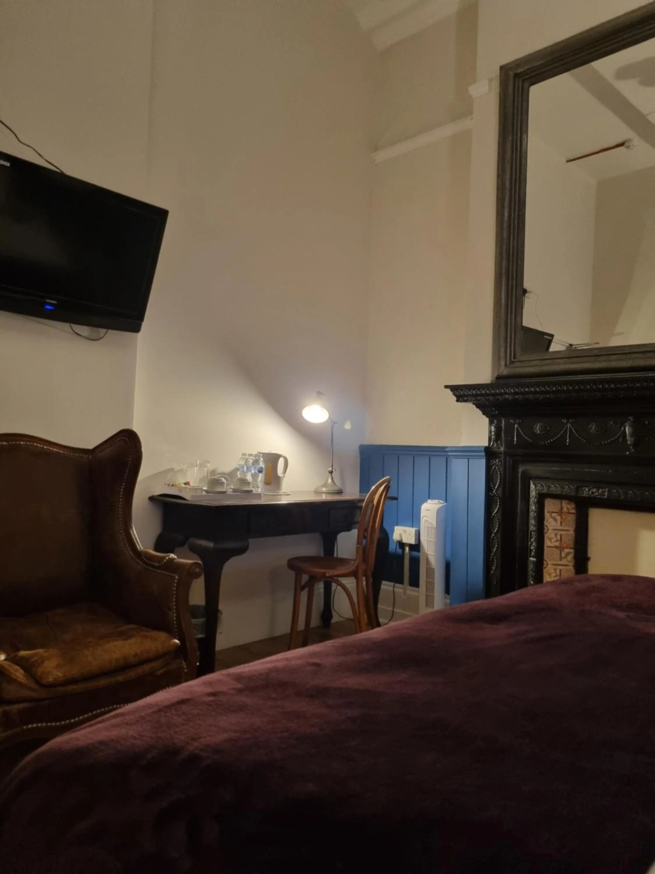 Decorative detail, Bed in The Windmill Hotel