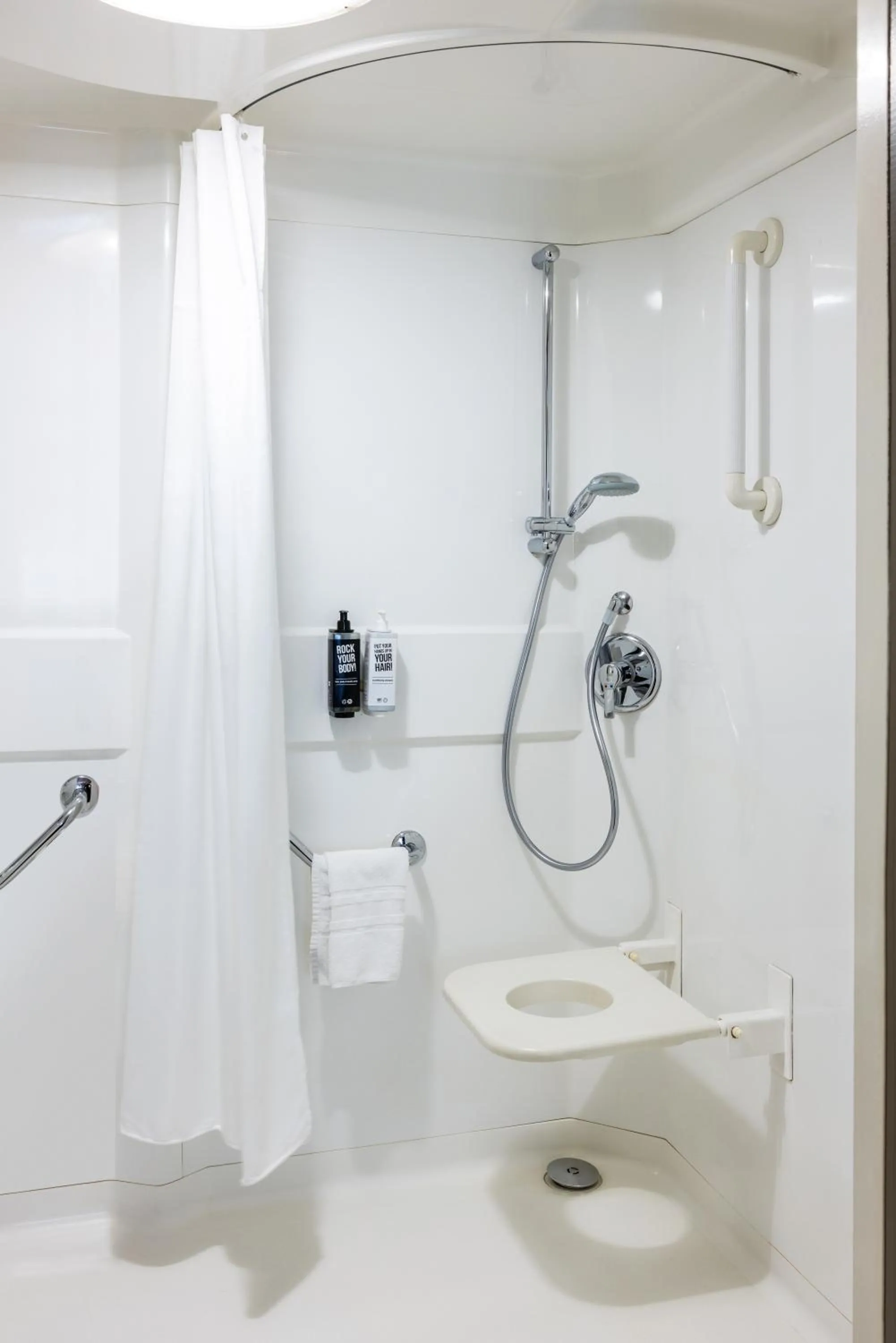 Bathroom in ibis Manchester Centre Princess Street