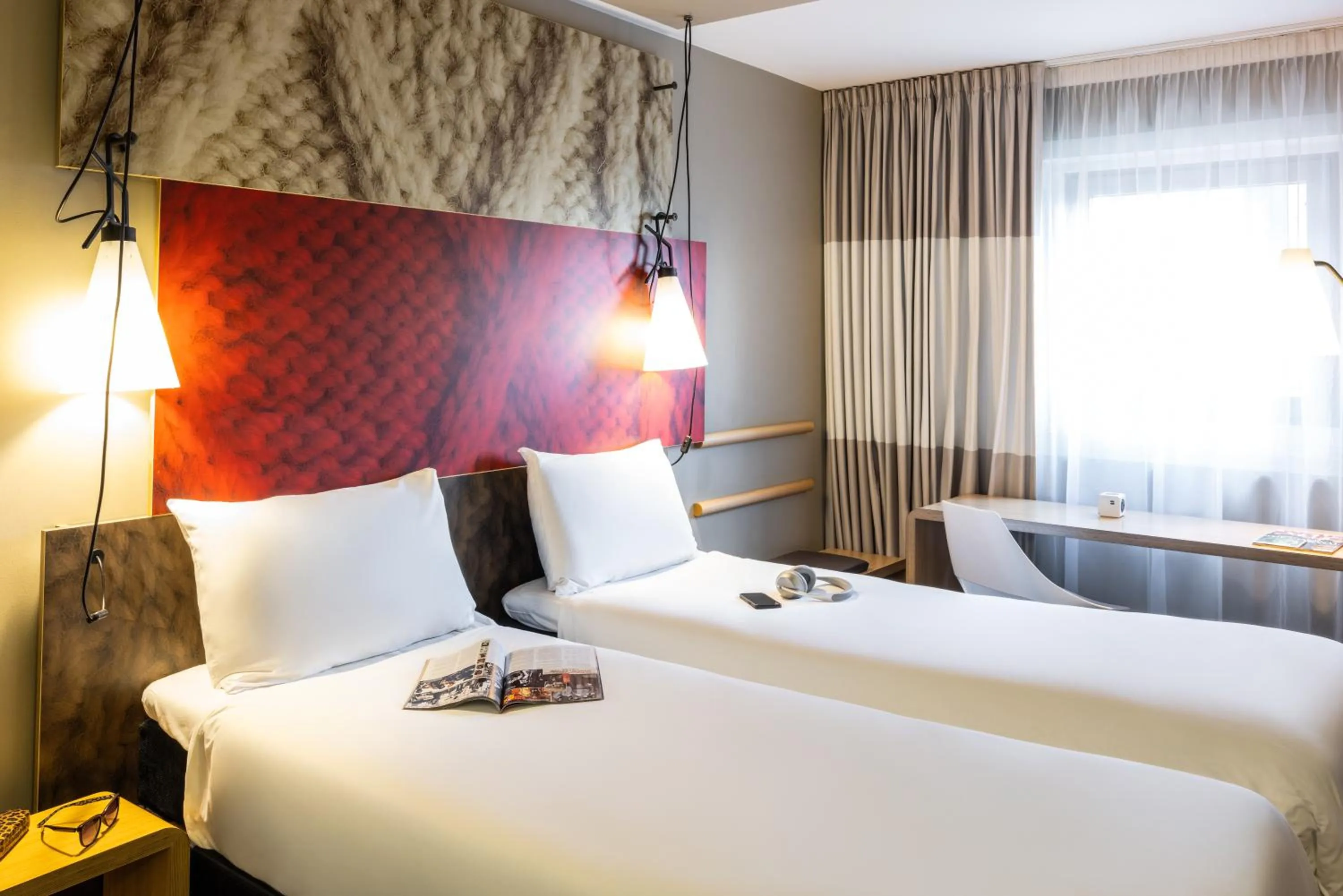 Photo of the whole room, Bed in ibis Manchester Centre Princess Street