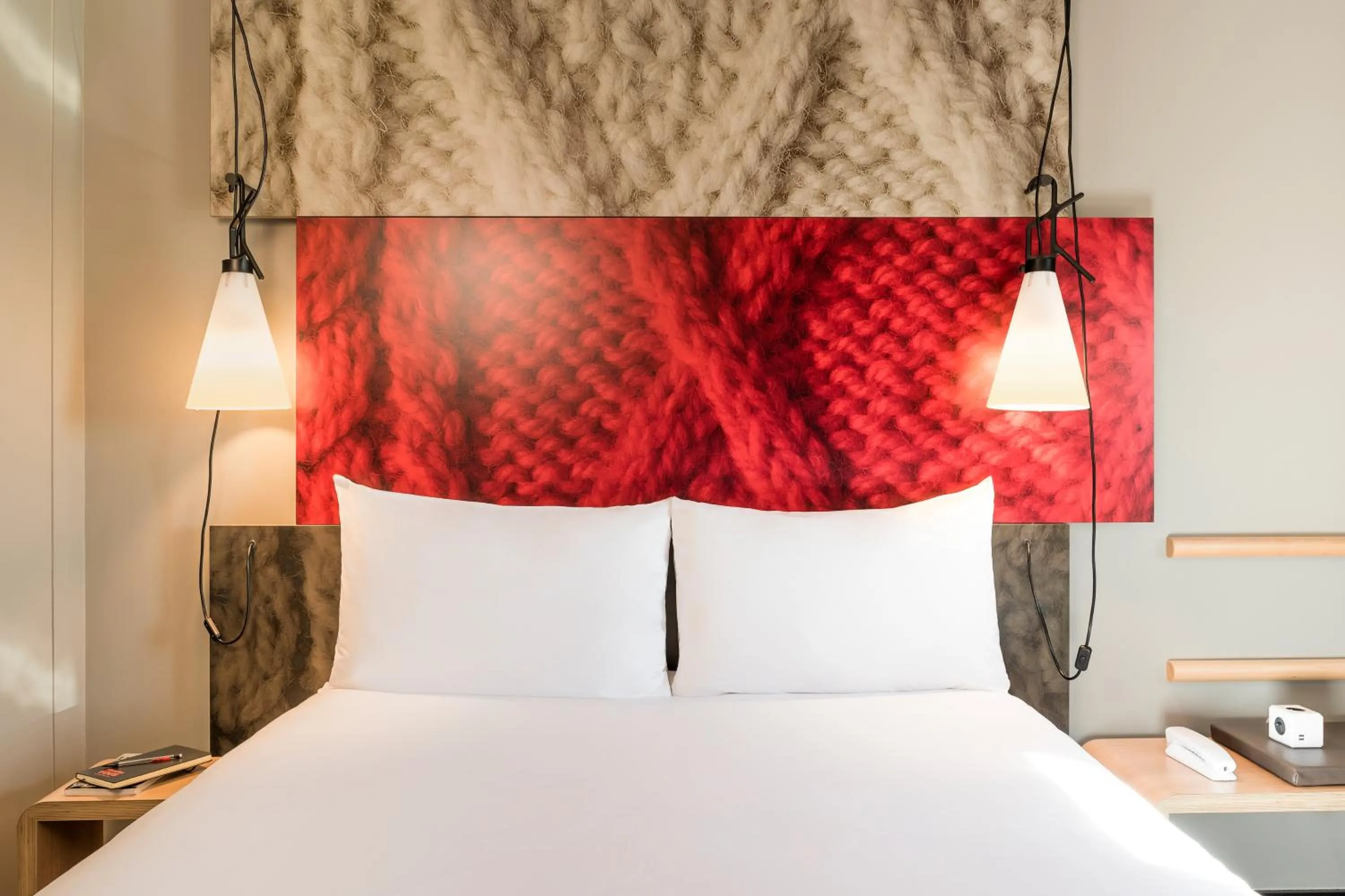 Bed in ibis Manchester Centre Princess Street