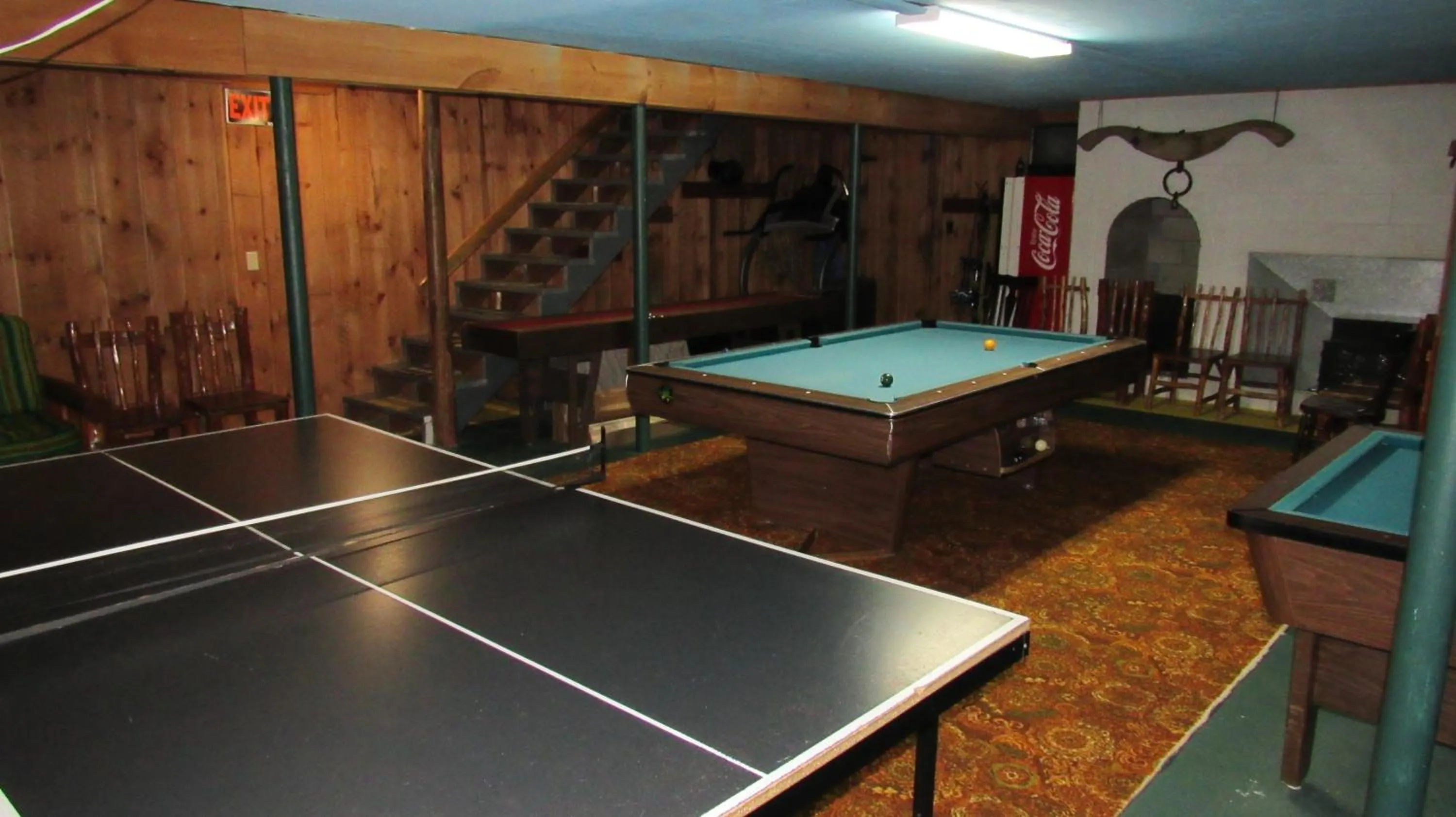 Billiard in Carlson's Lodge