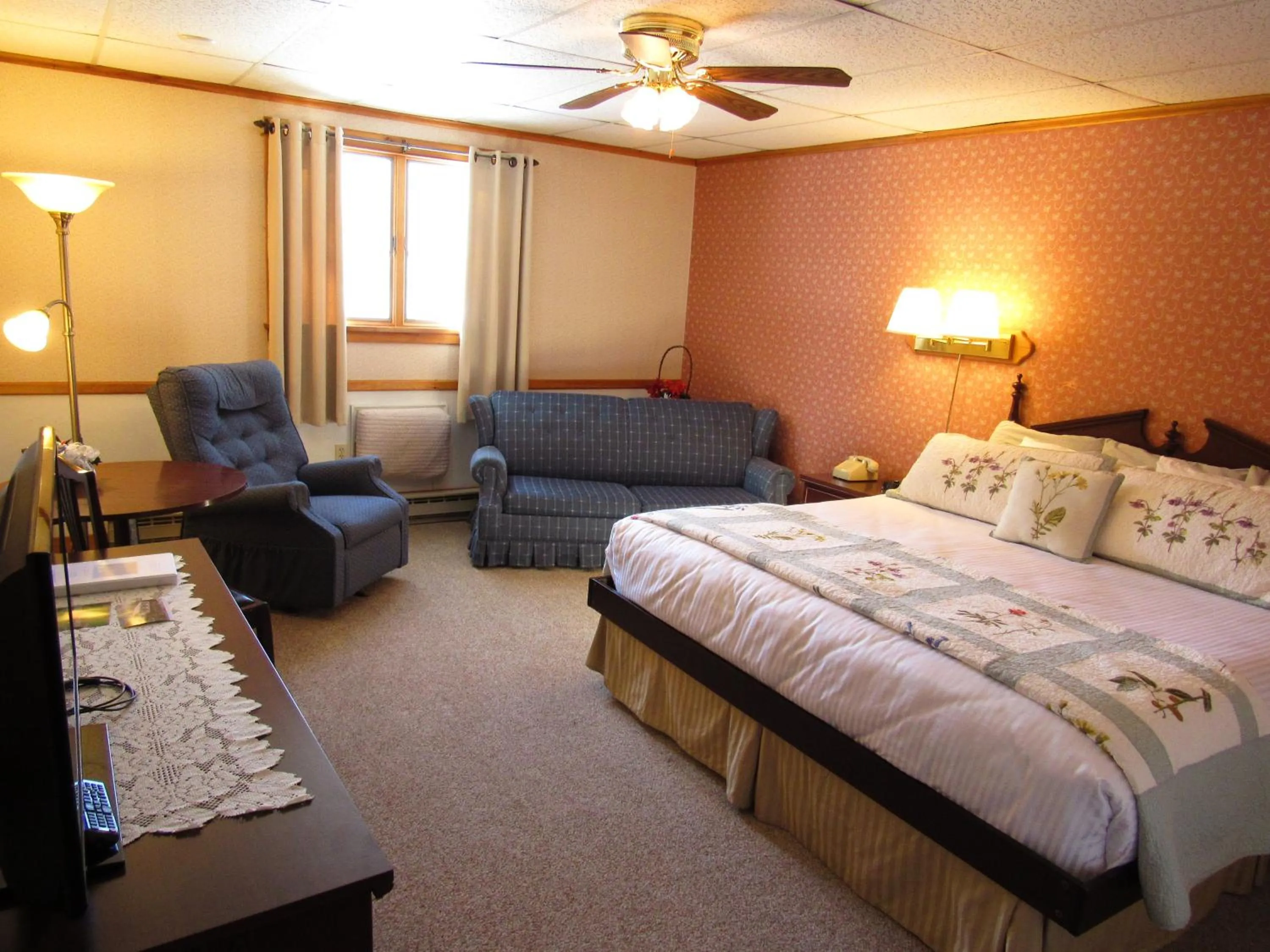 Bed in Carlson's Lodge