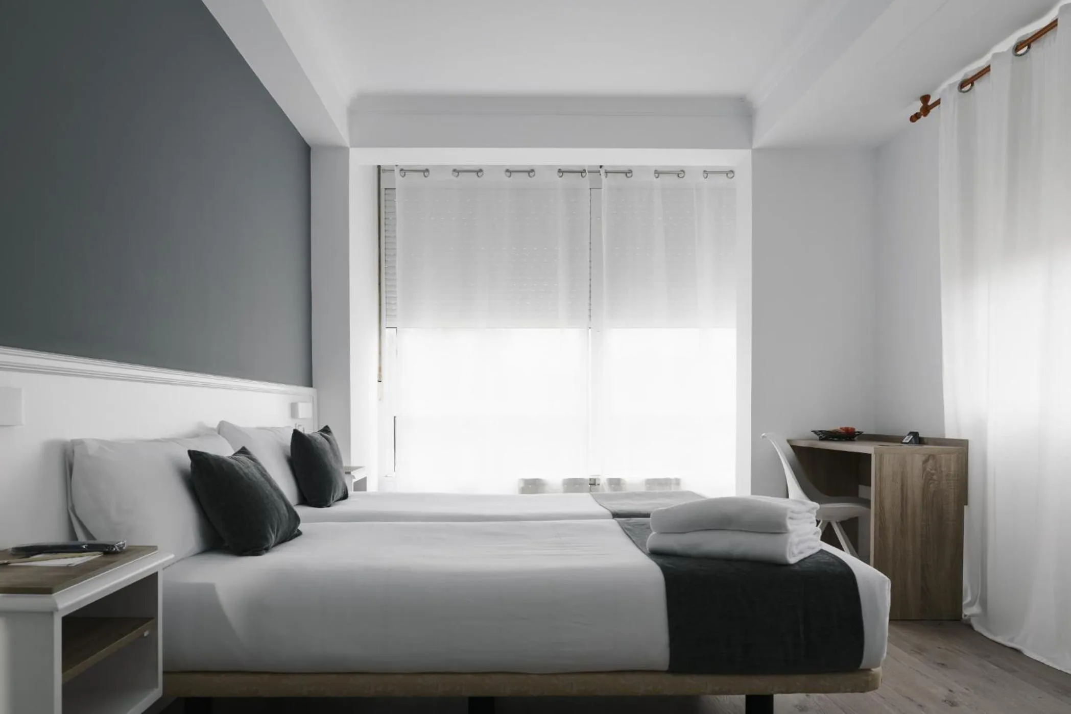 Bedroom, Bed in Hotel Alda Narón