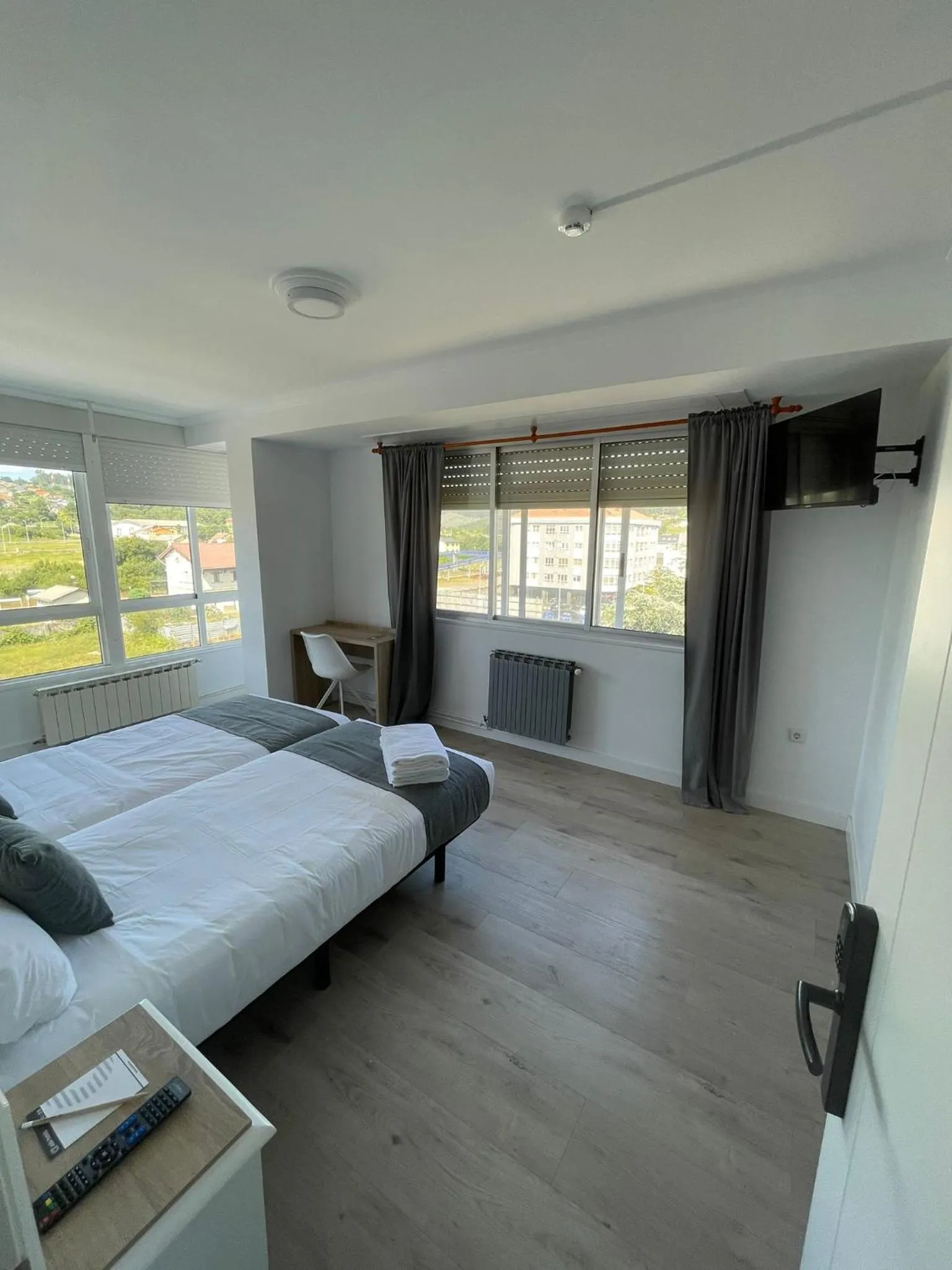 Bedroom, Bed in Hotel Alda Narón