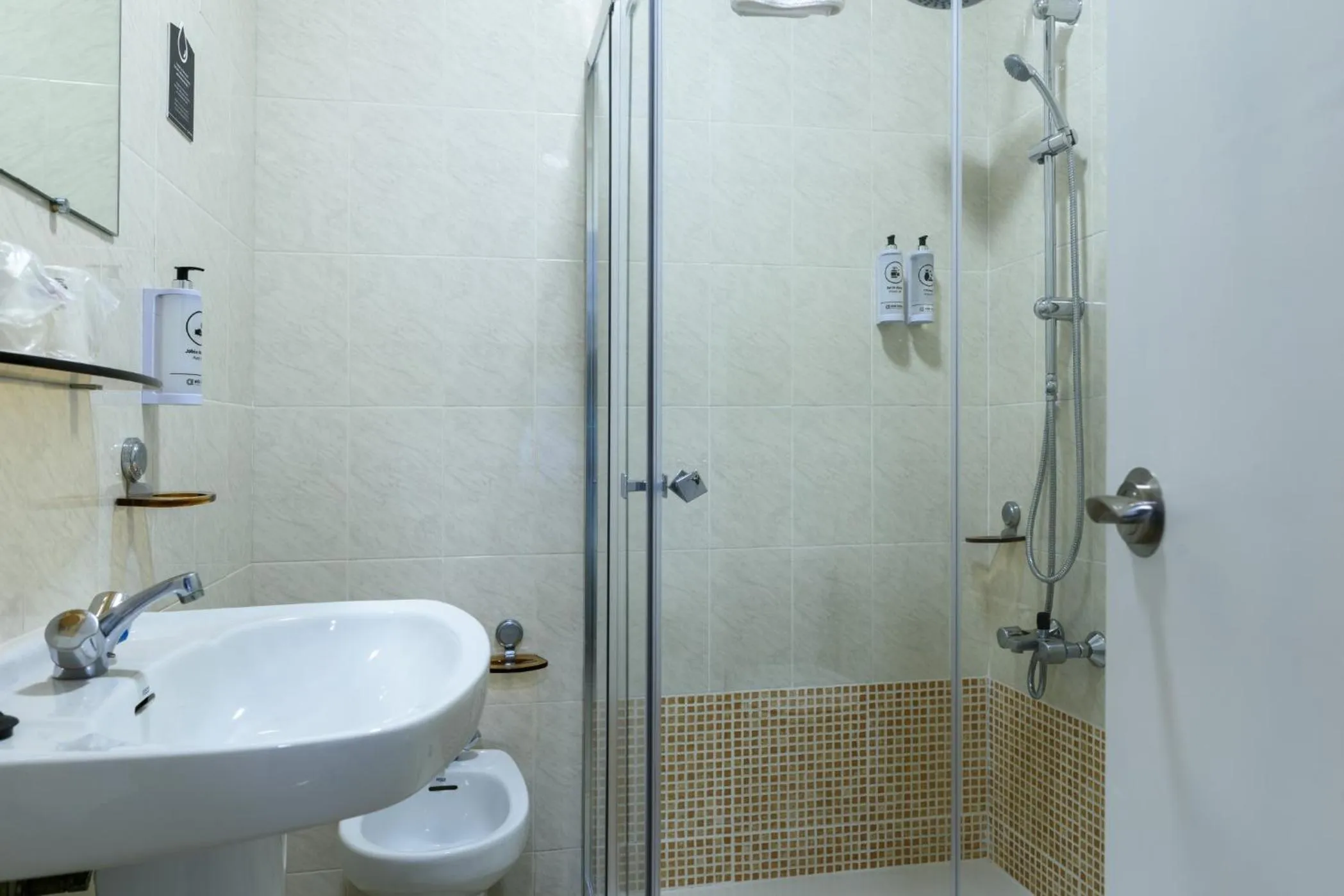 Bathroom in Hotel Alda Narón