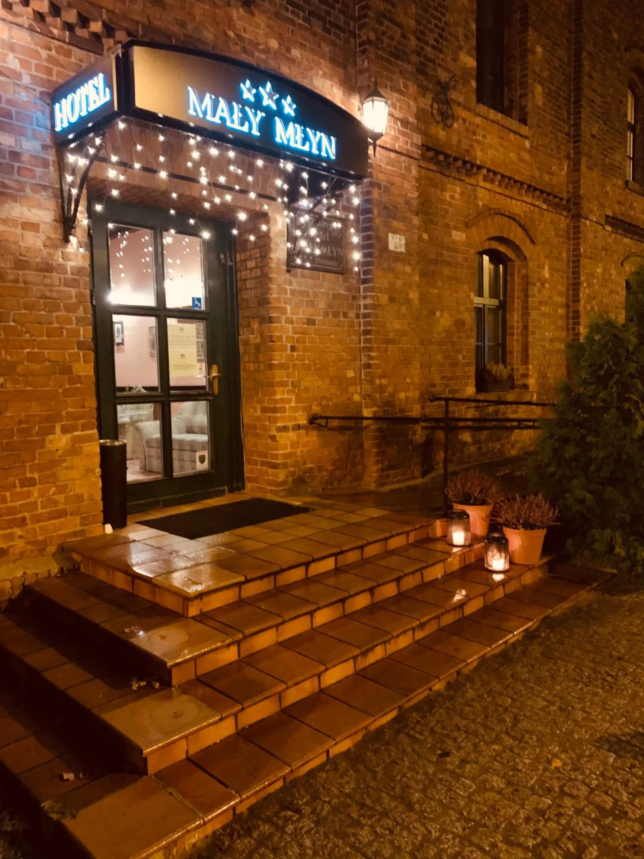 Facade/entrance in Hotel Mały Młyn