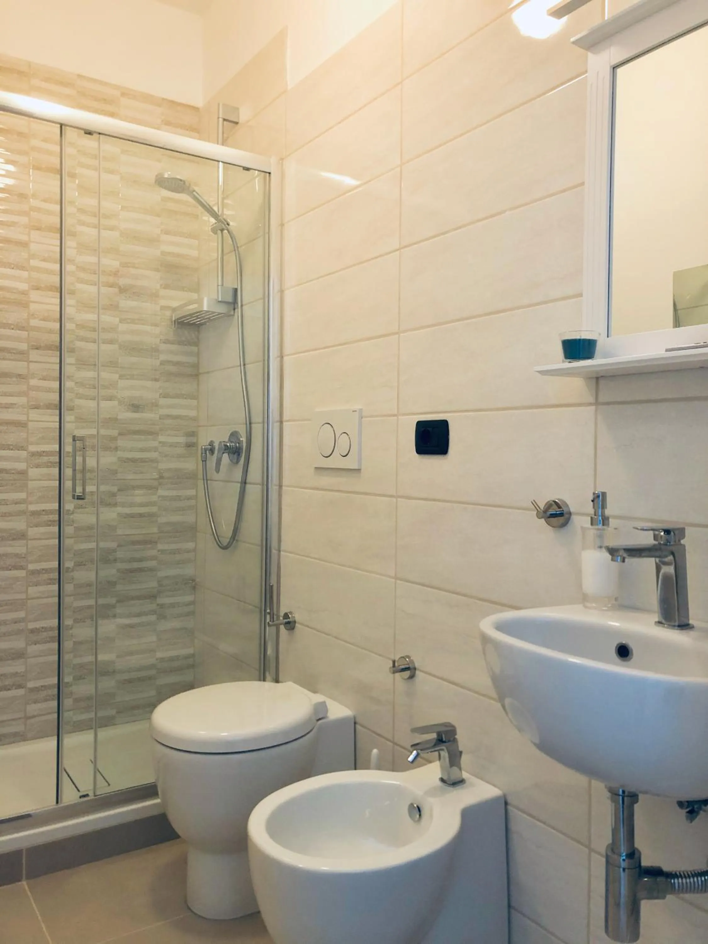 Bathroom in B&B Il Poeta sul Mare