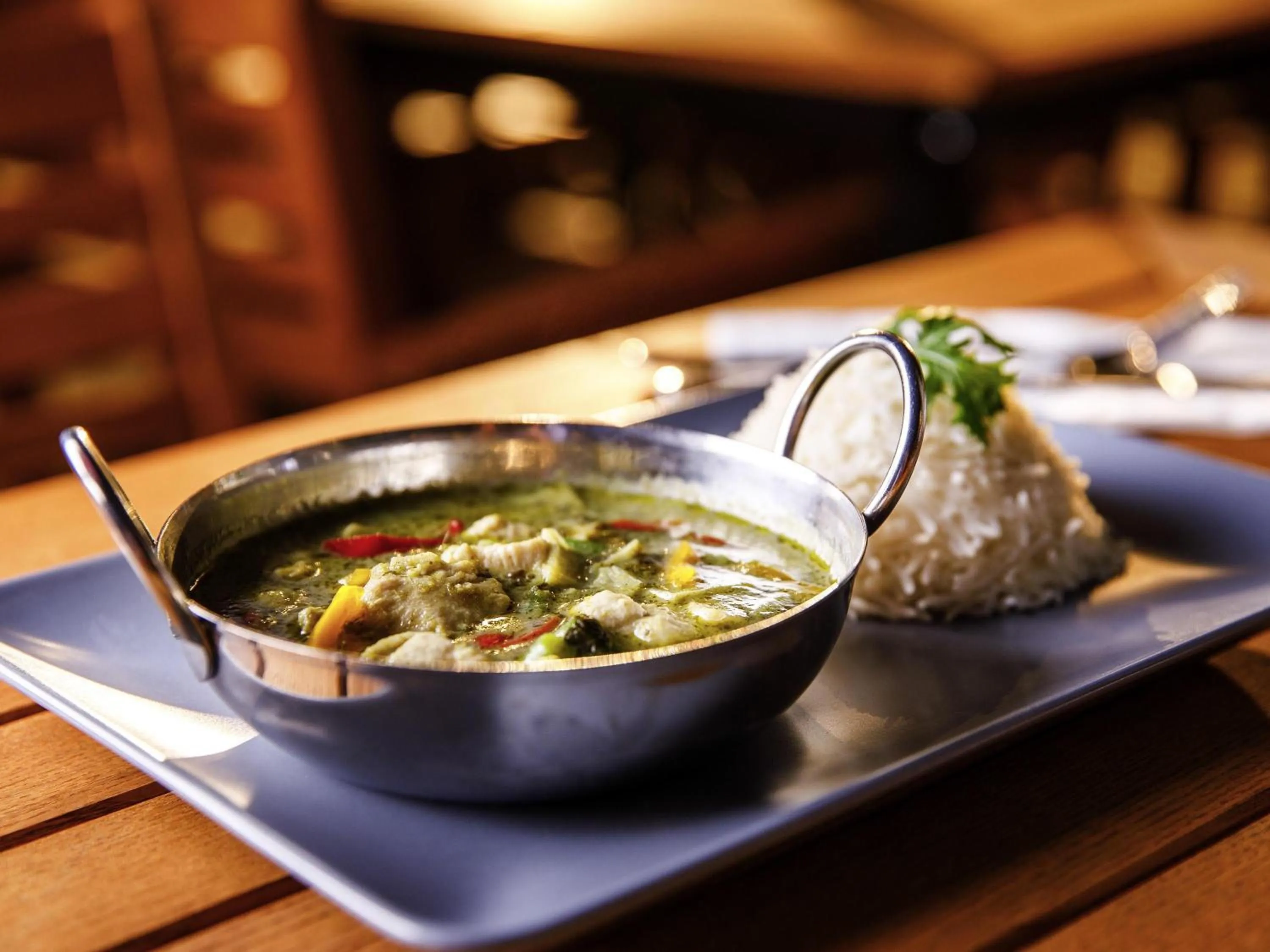 Restaurant/places to eat in ibis Bristol Centre