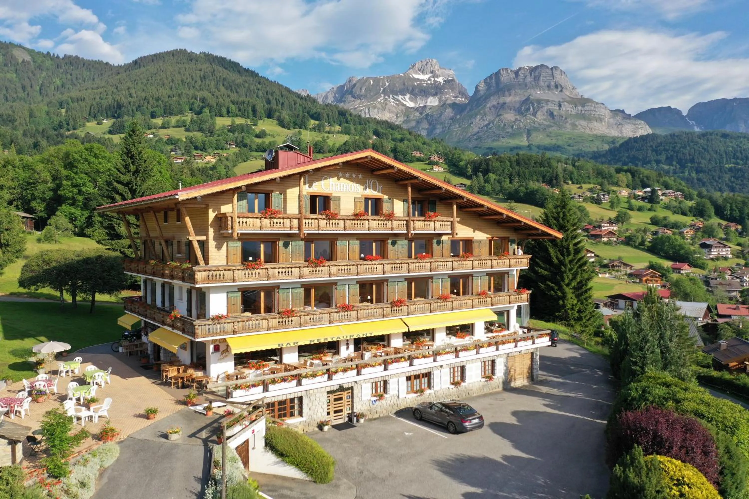 Property building in Le Chamois d'Or
