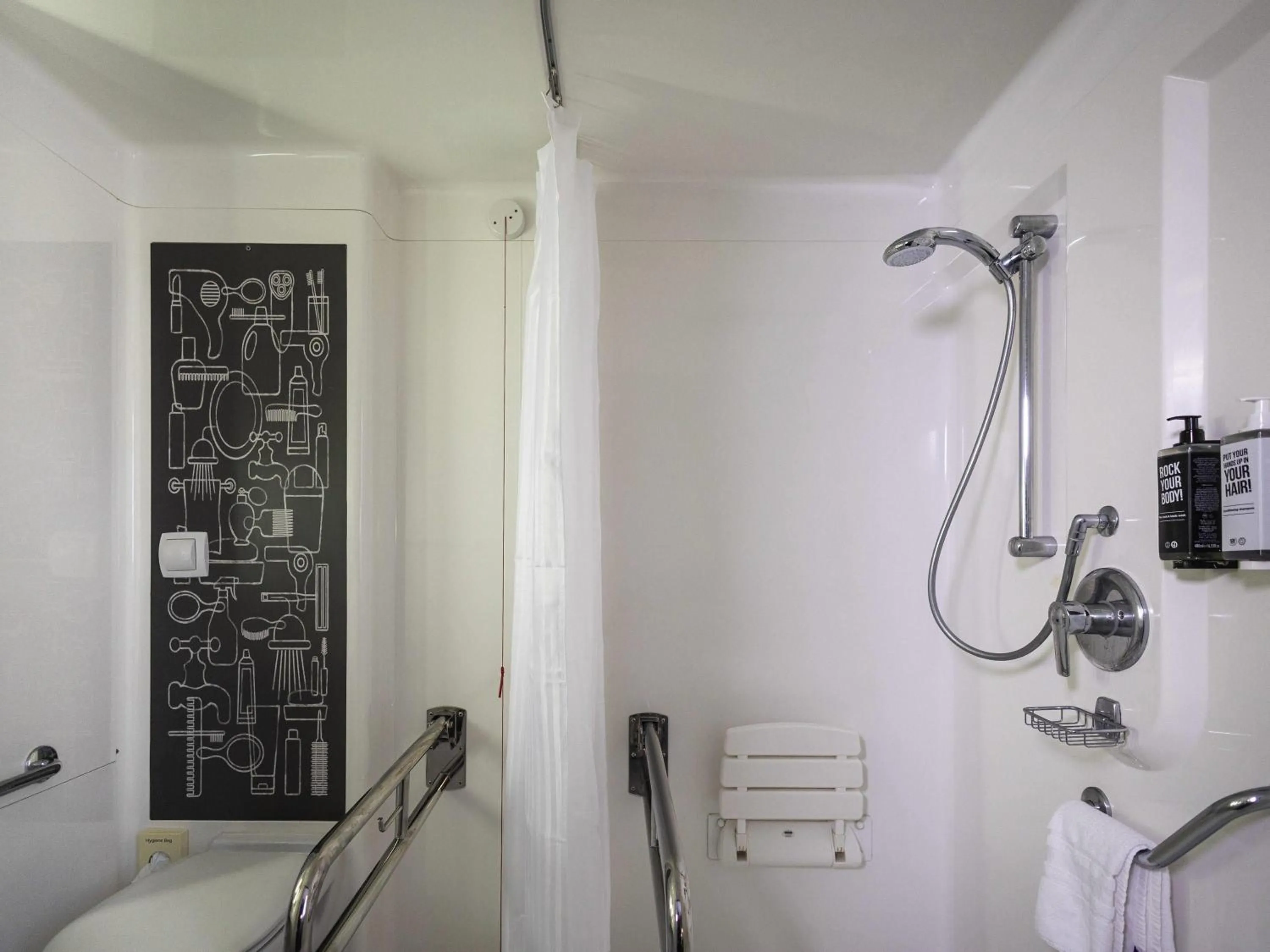 Bedroom in ibis London City - Shoreditch