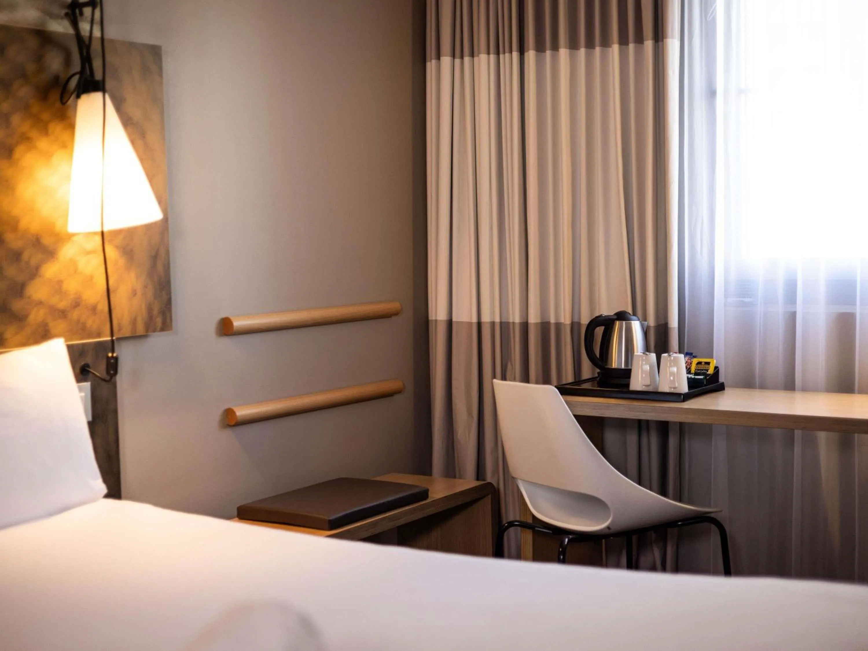 Bedroom, Bed in ibis London City - Shoreditch