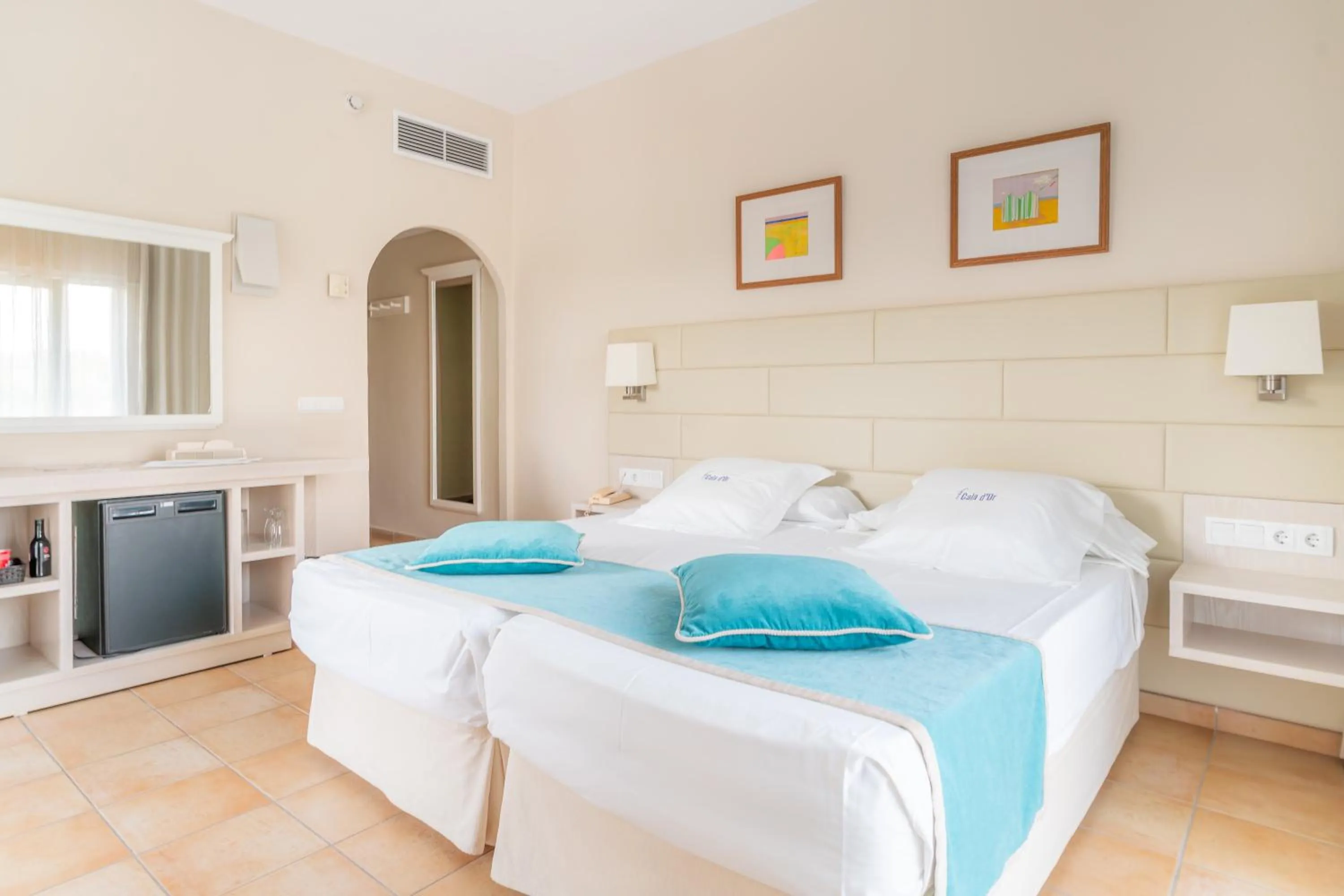 Bed in Hotel Cala Dor - Adults Only