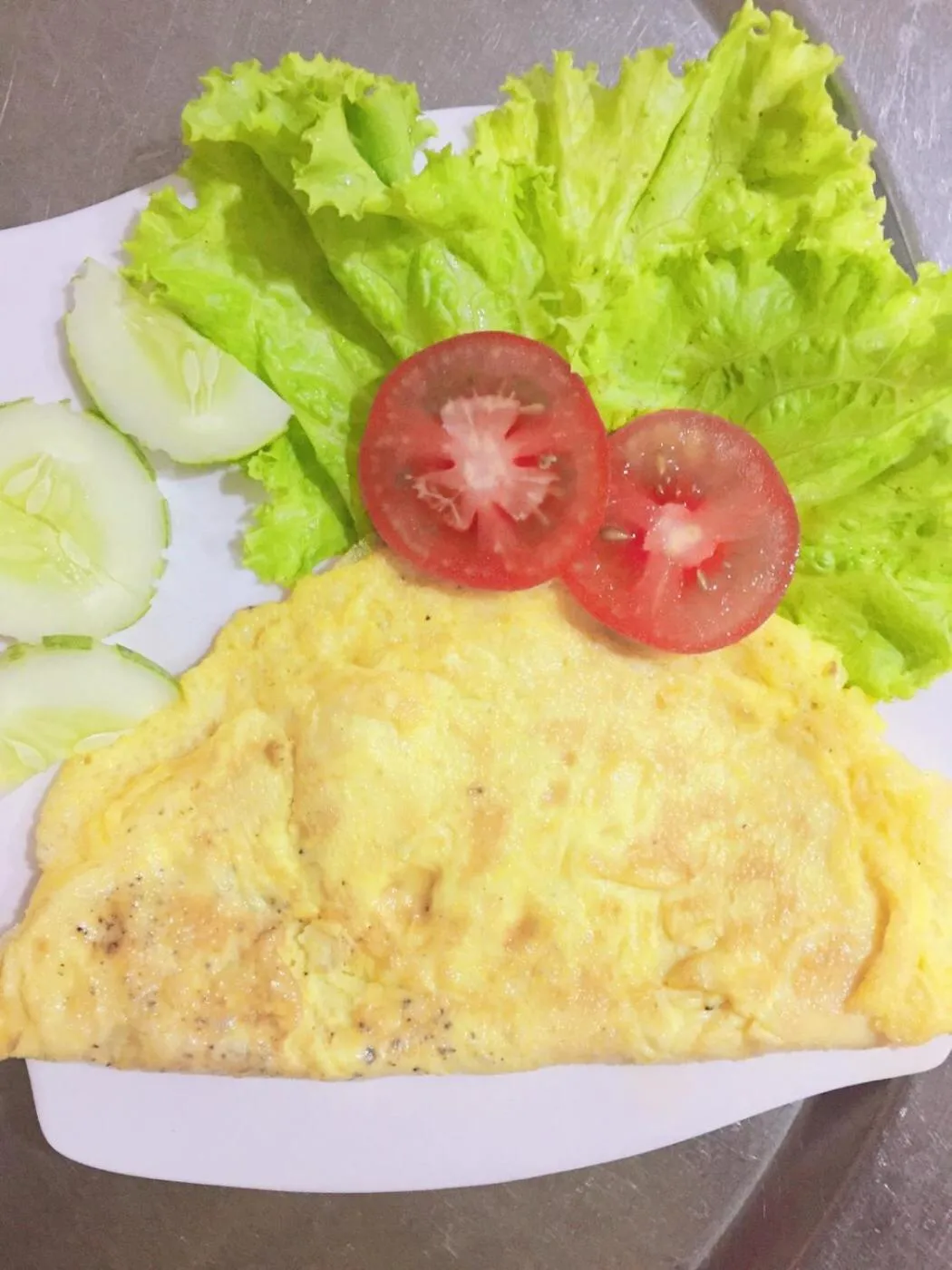 Food and drinks in Golden Forest Homestay