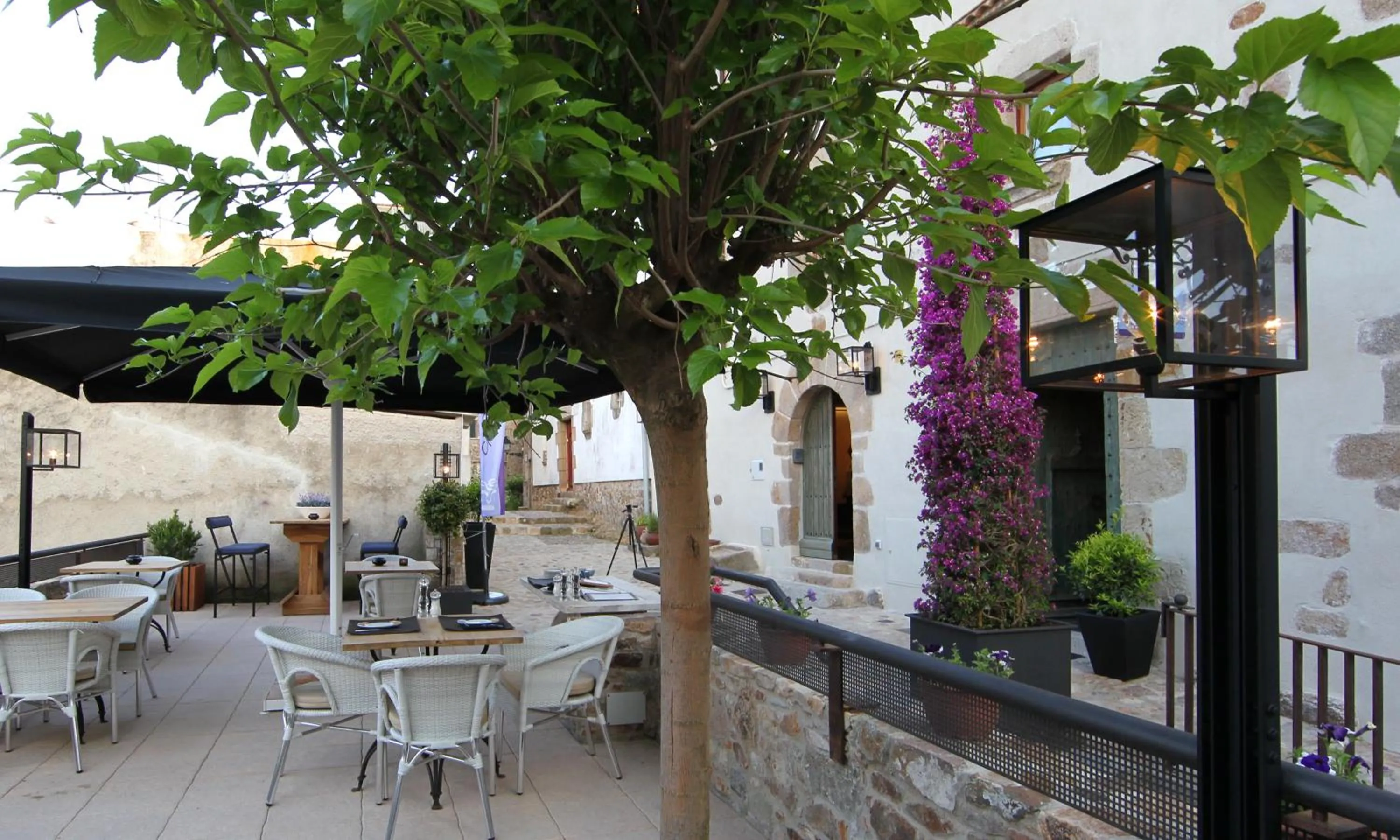 Facade/entrance in Boutique Hotel Casa Granados