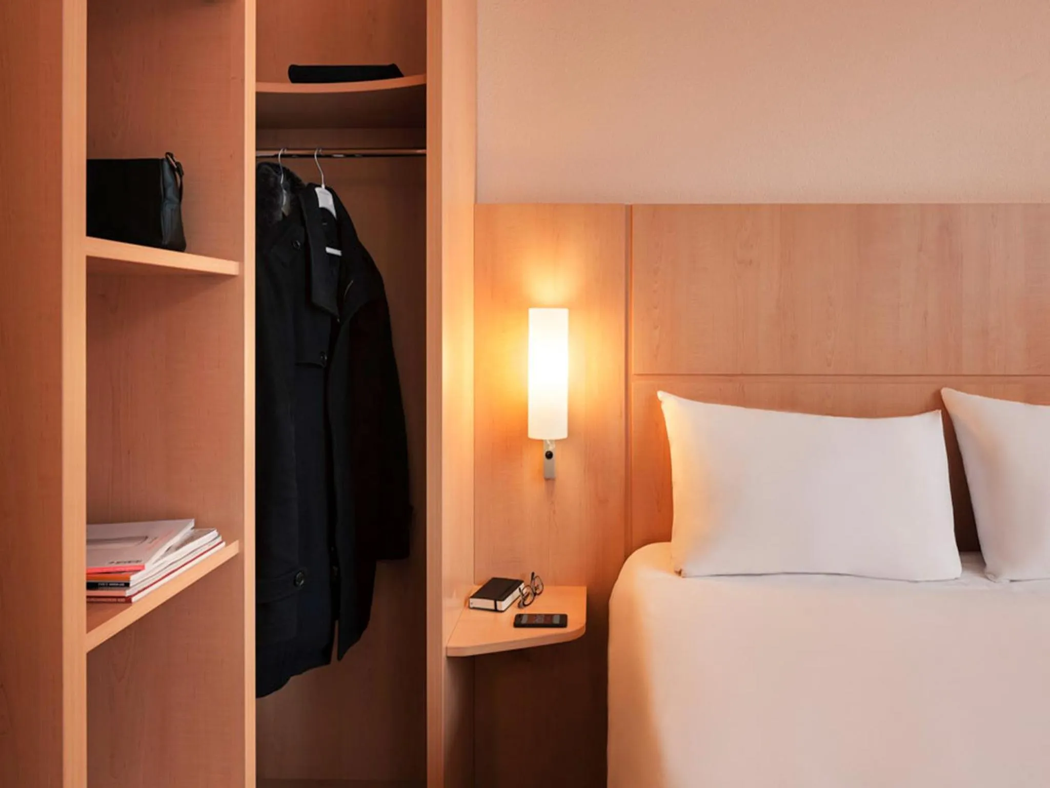 Bed in ibis Hotel Nürnberg Altstadt