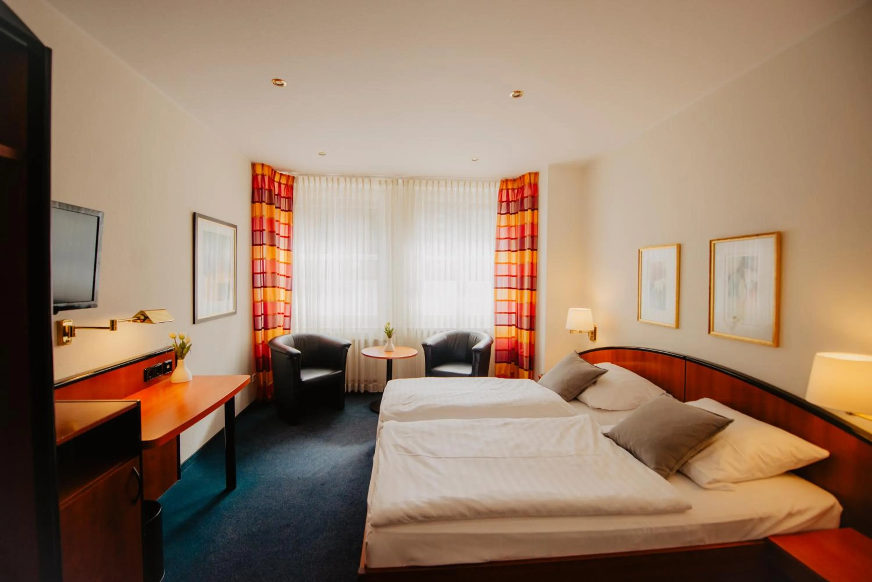 Photo of the whole room, Bed in Hotel-Restaurant Haselhoff