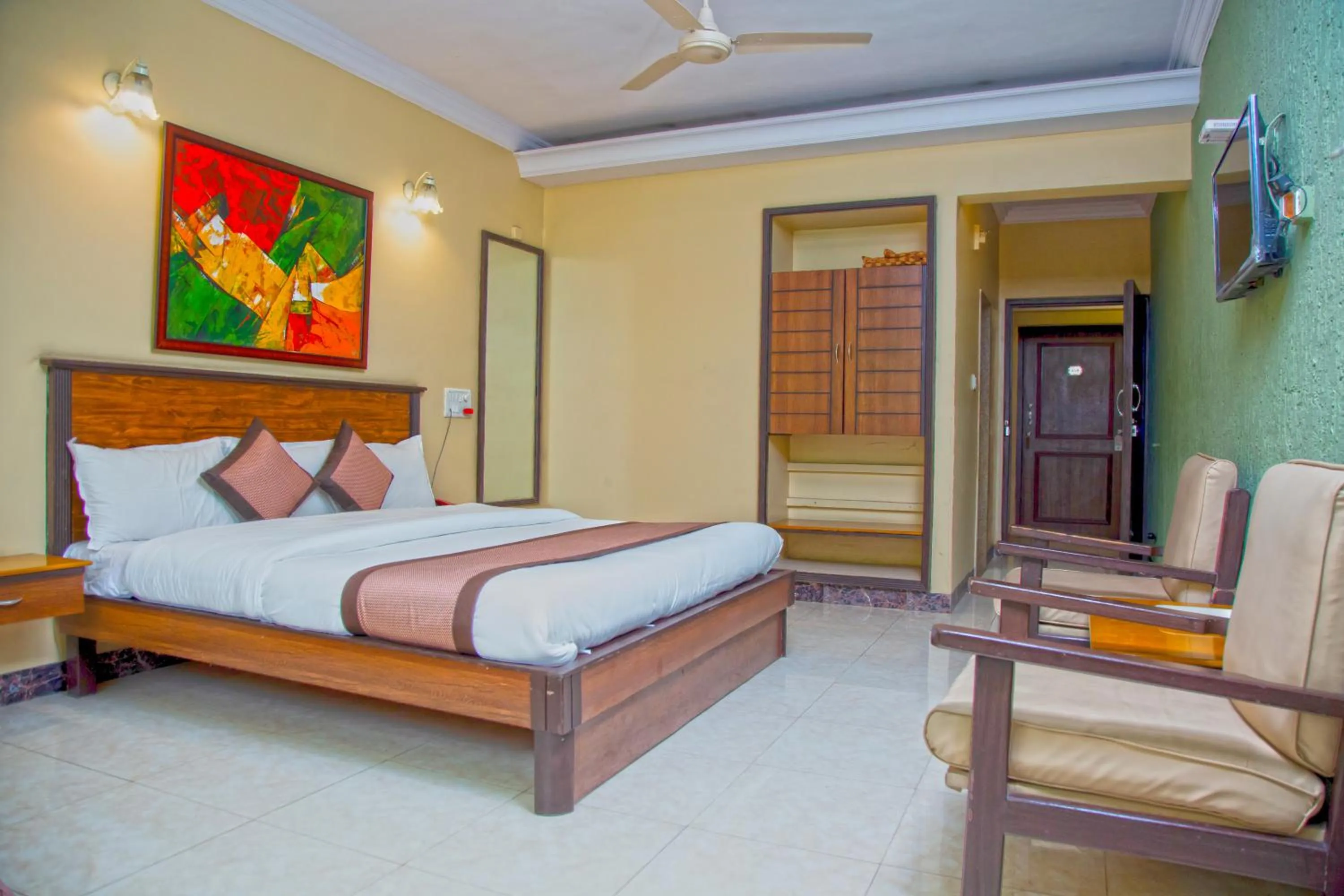 Bed in Hotel Sai leela - Shirdi