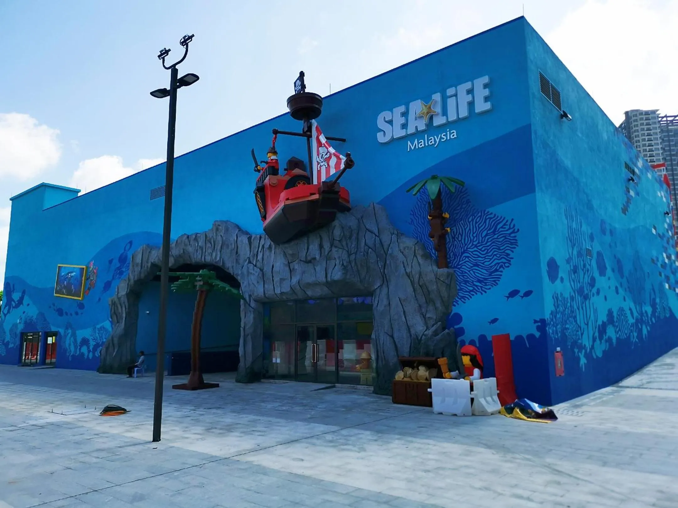 Nearby landmark in Grand Medini Suites by RR JBcity