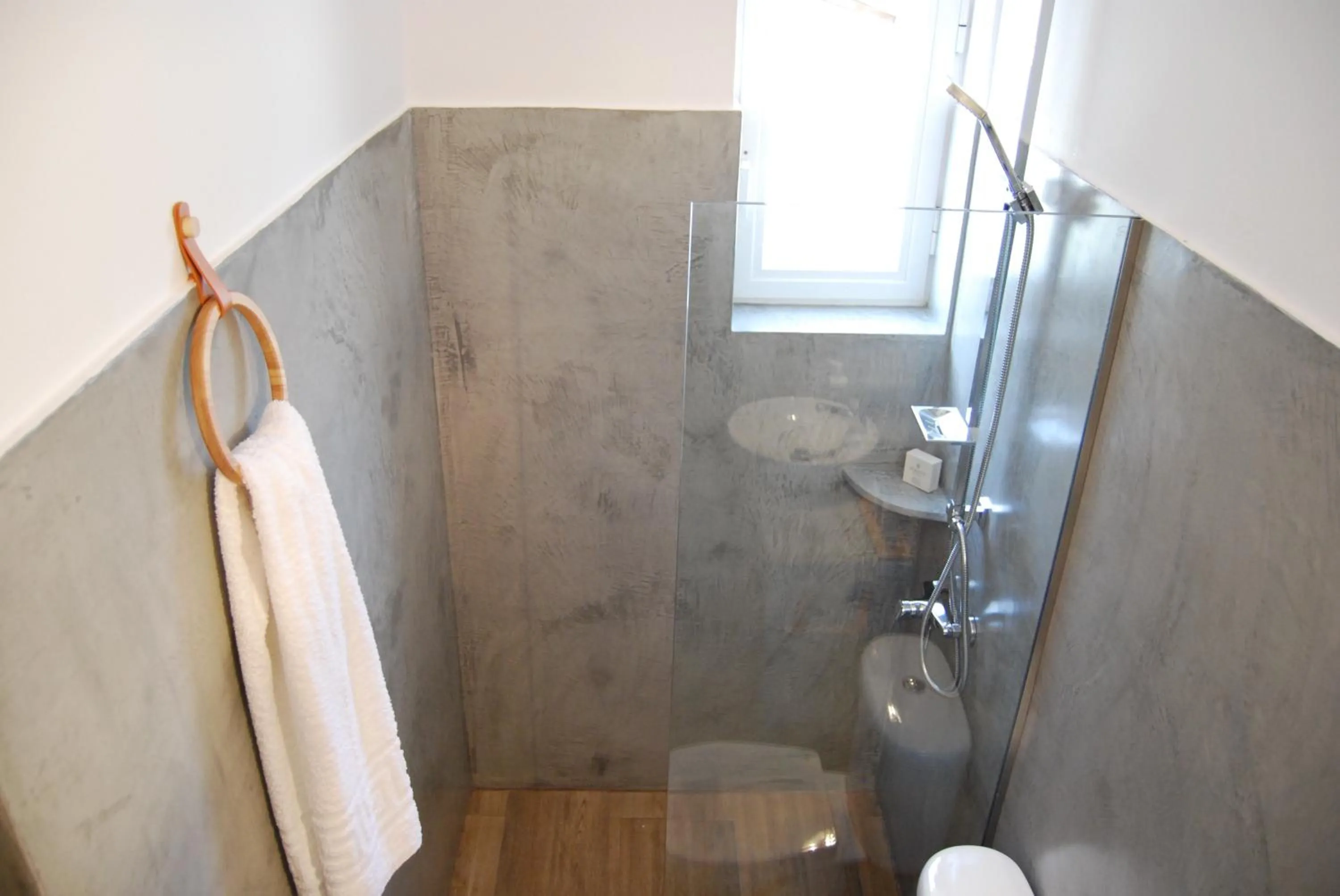 Bathroom in Galini Rooms & Apartments