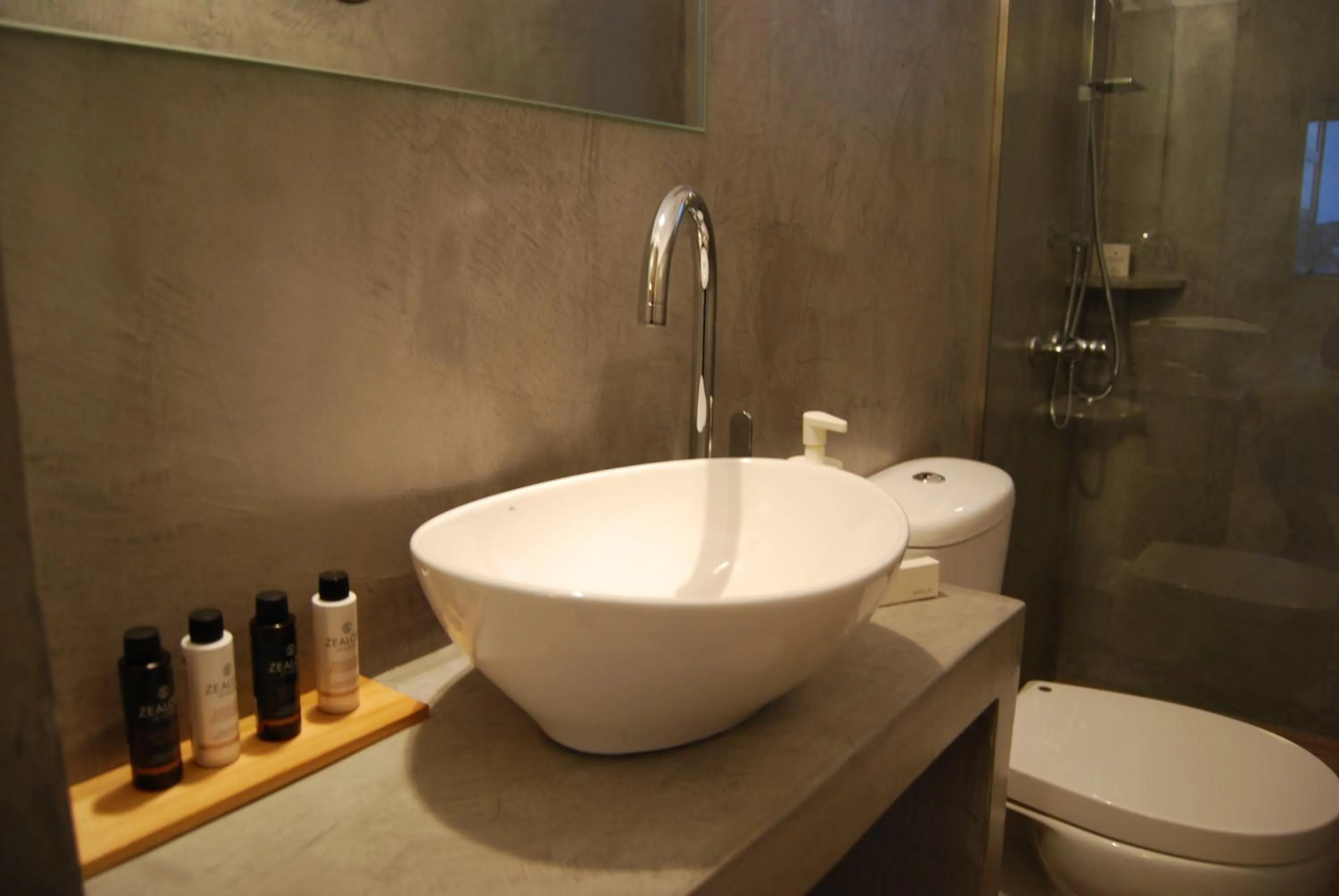 Bathroom in Galini Rooms & Apartments