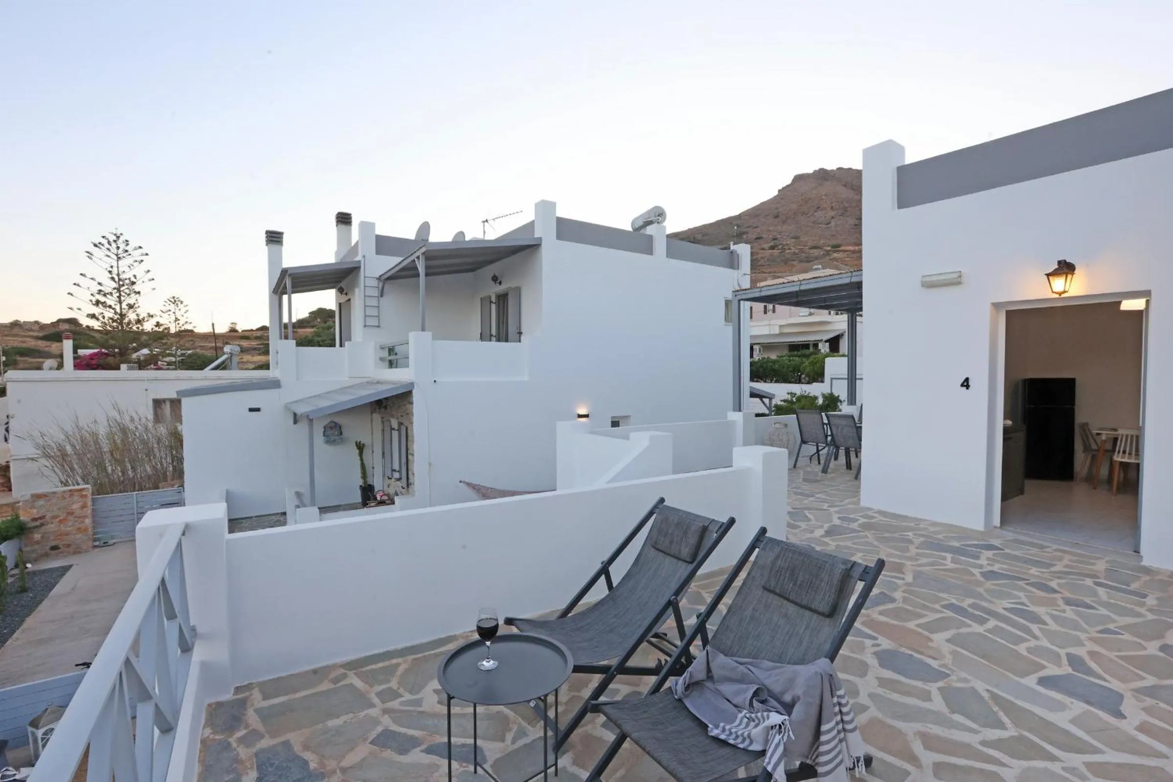 Property building in Galini Rooms & Apartments