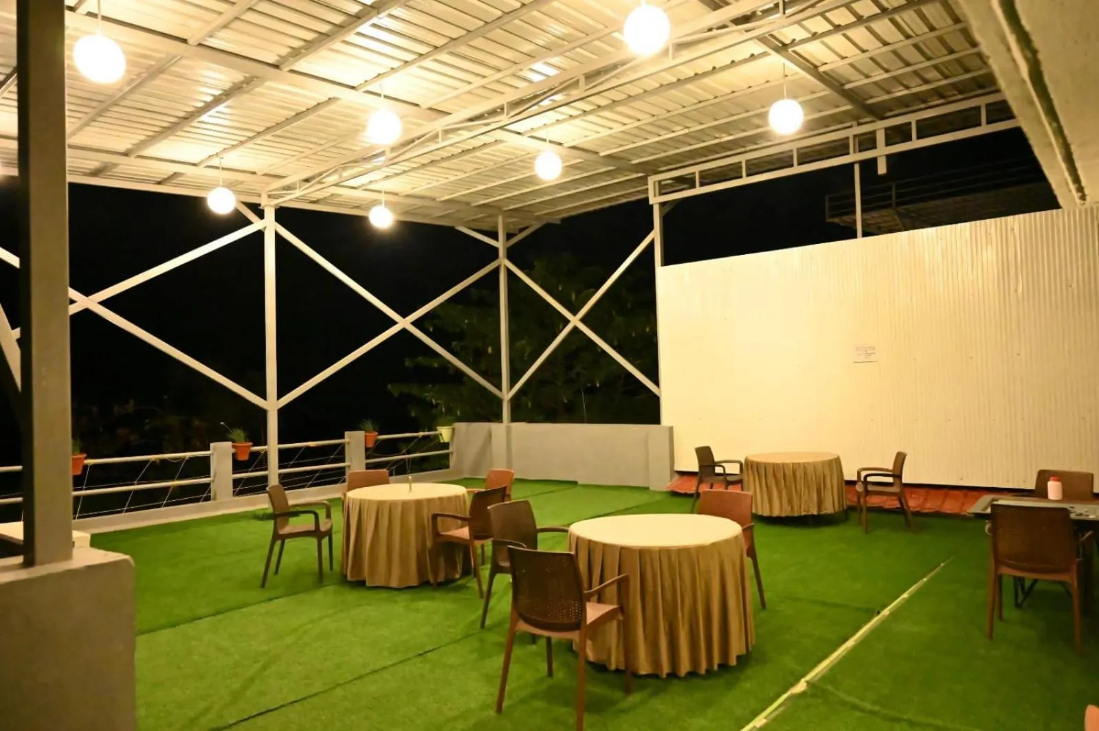 Banquet/Function facilities in Olive Resort - Sillari Pench