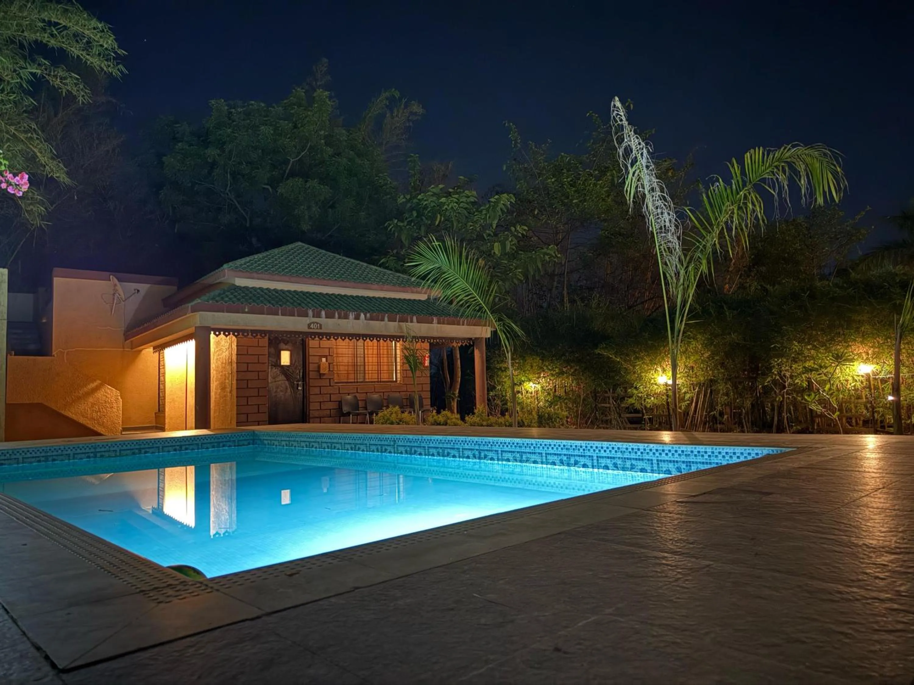 Night in Olive Resort - Sillari Pench