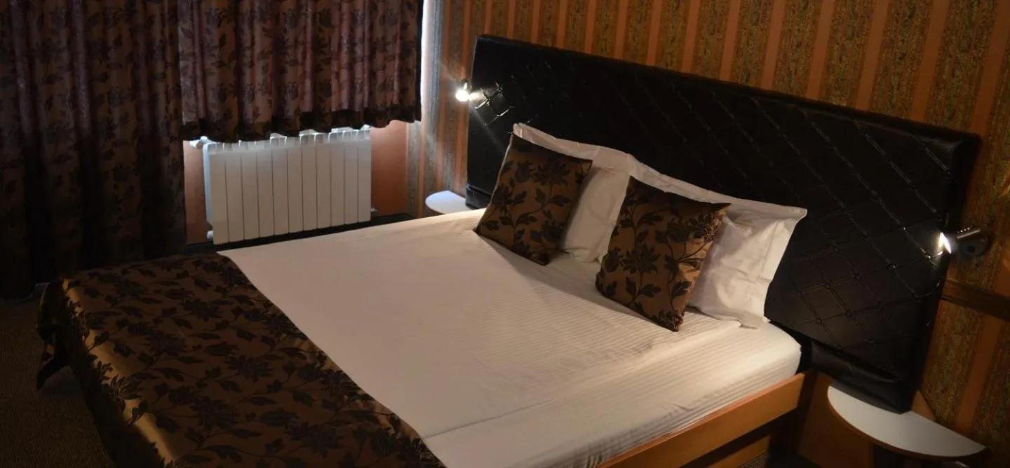 Bed in Family Hotel Yagoda88