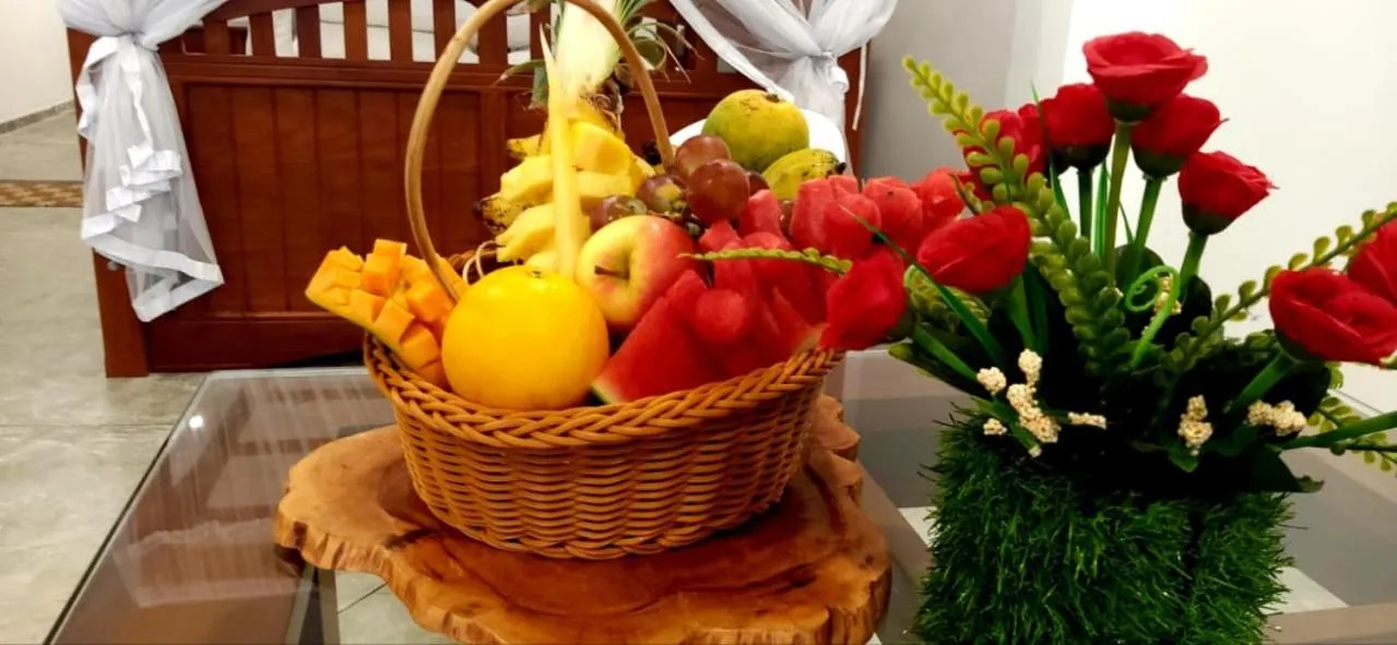 Restaurant/places to eat in Samaraana