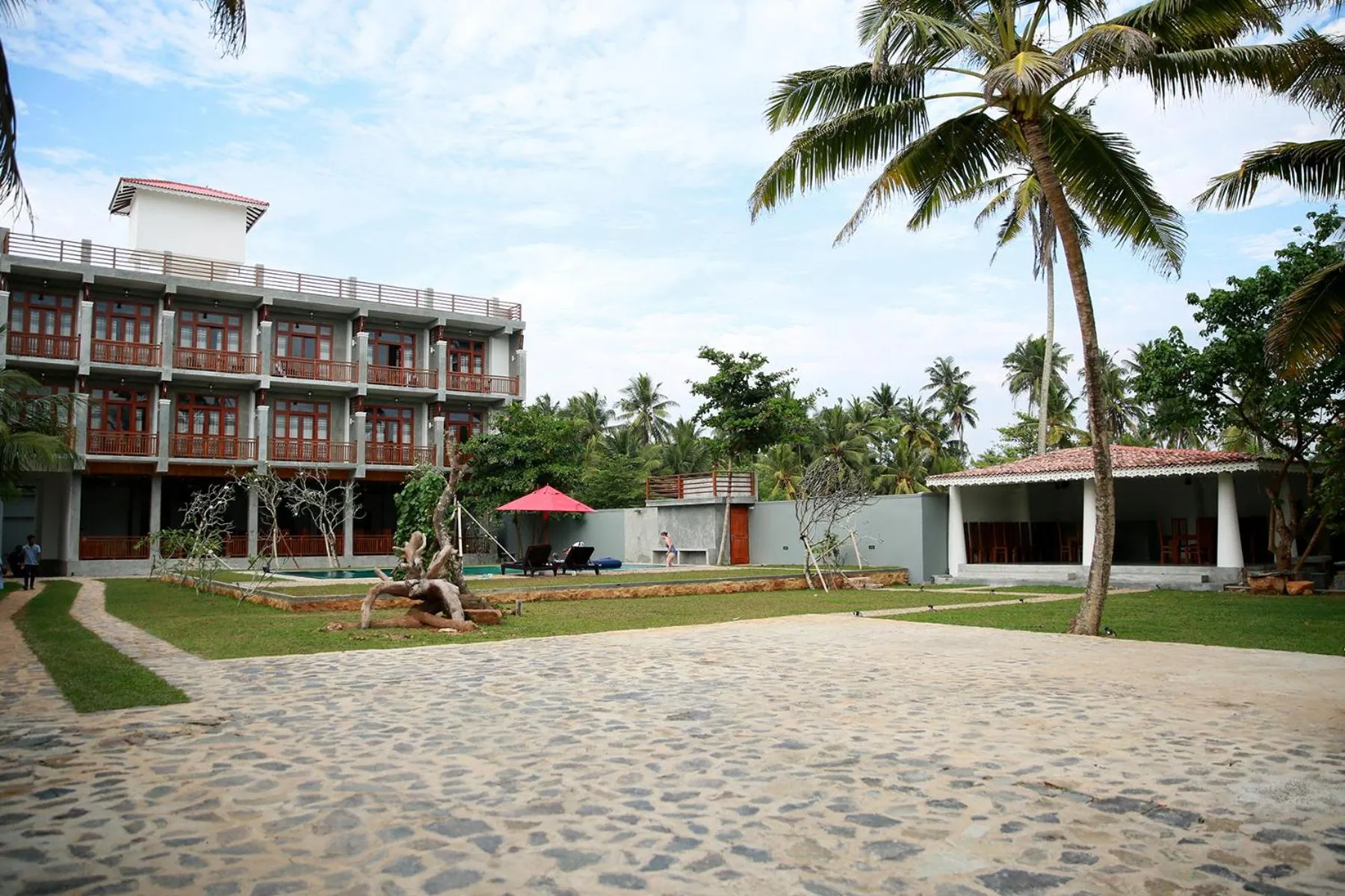 Property building in Samaraana